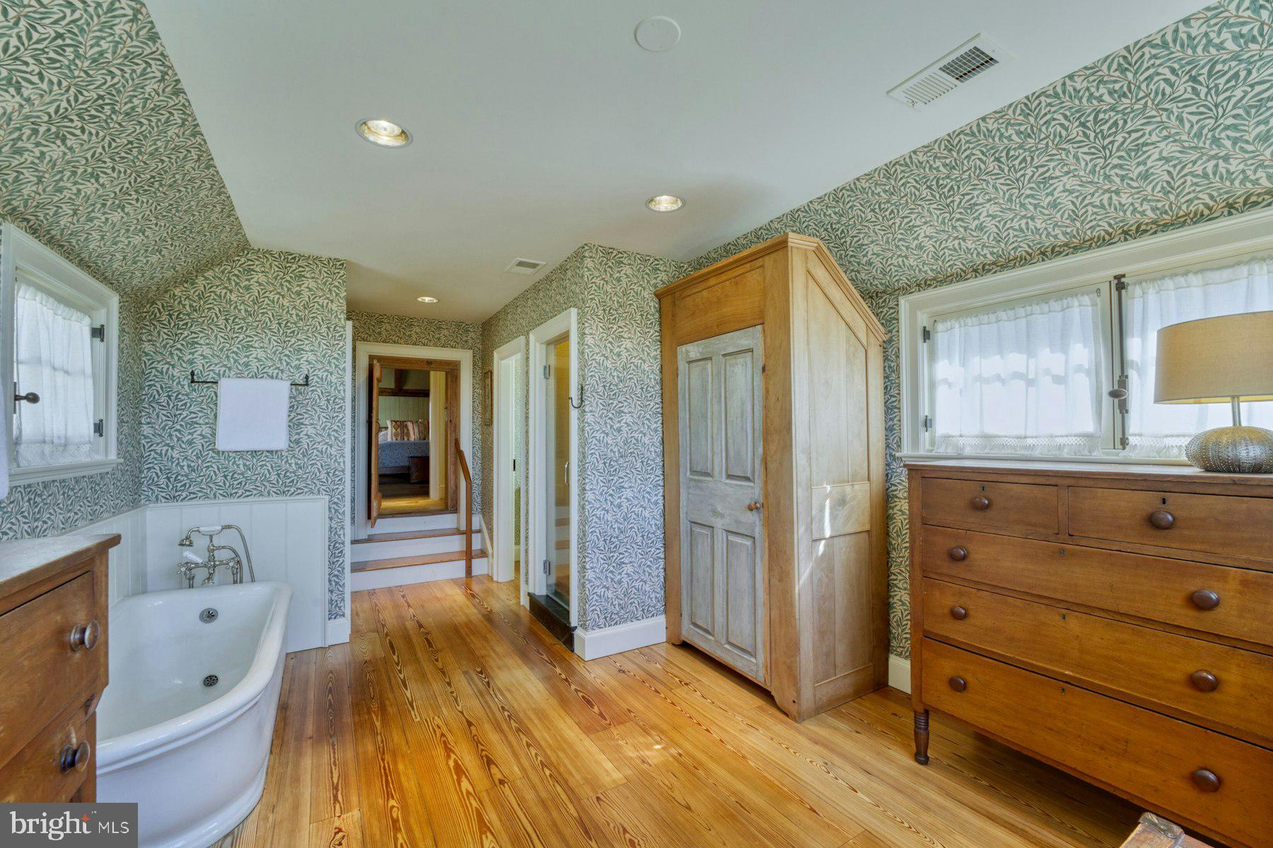 WATERFORD - Residential