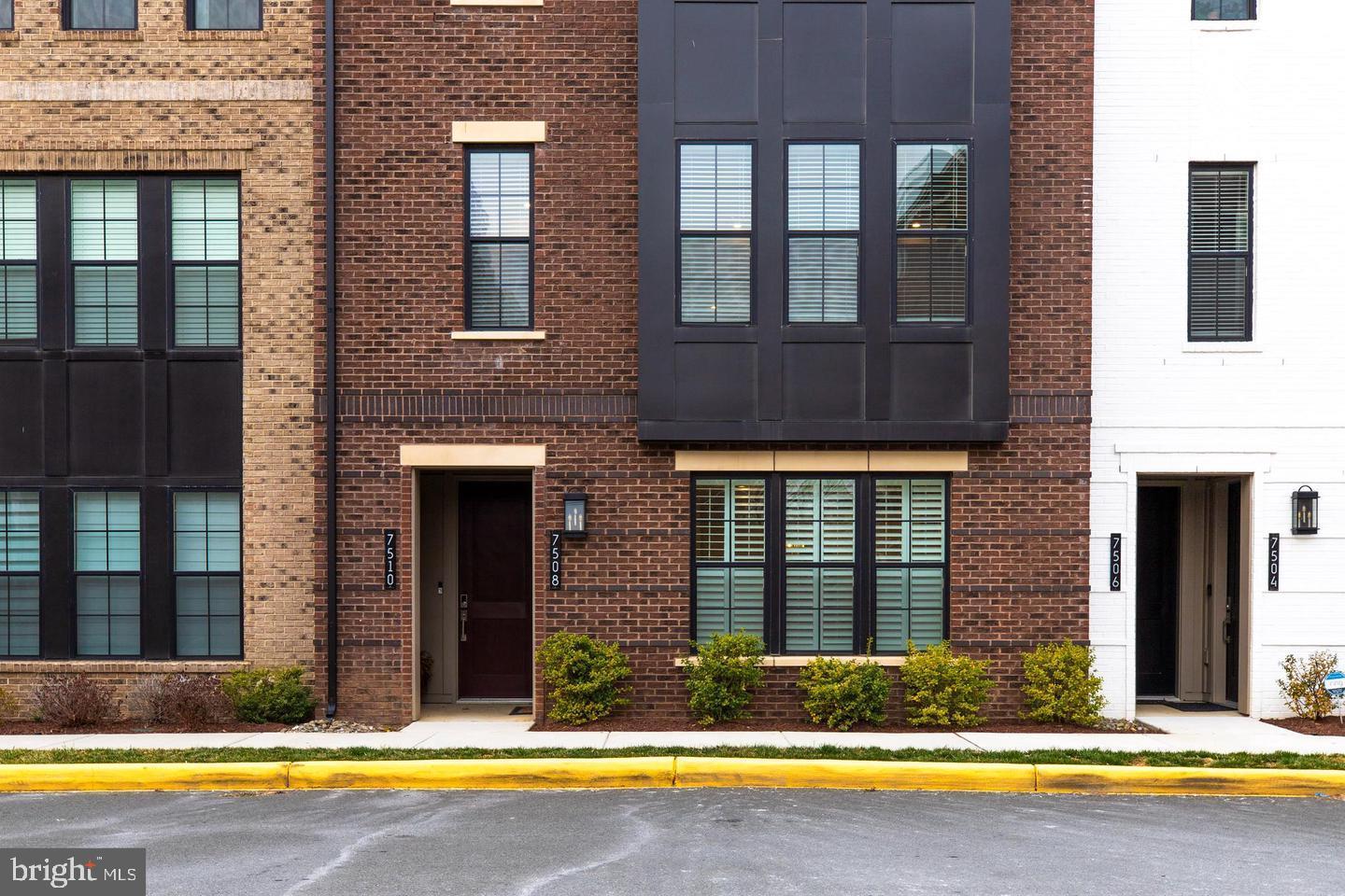 UNION PARK AT MCLEAN - Residential Lease