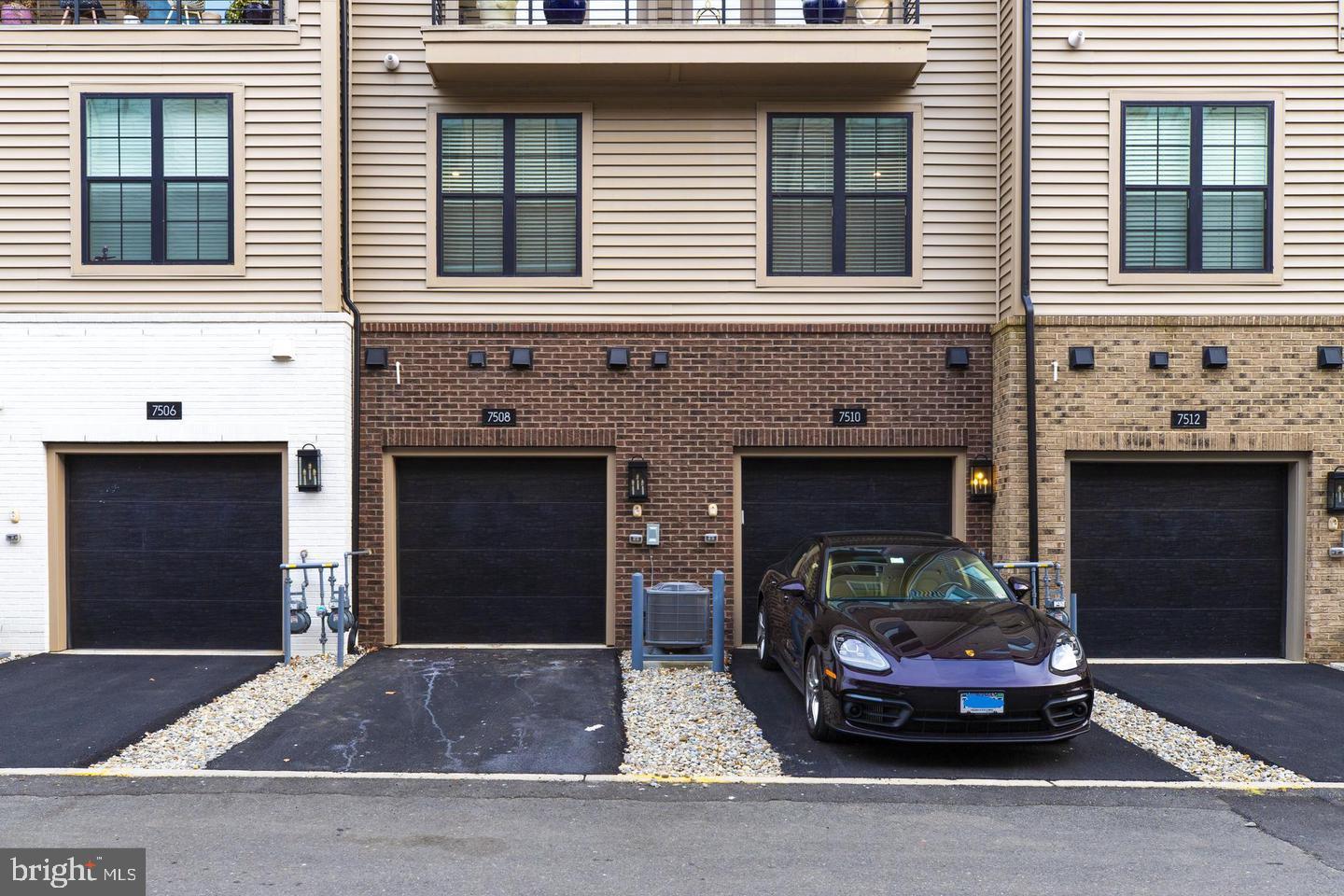 UNION PARK AT MCLEAN - Residential Lease