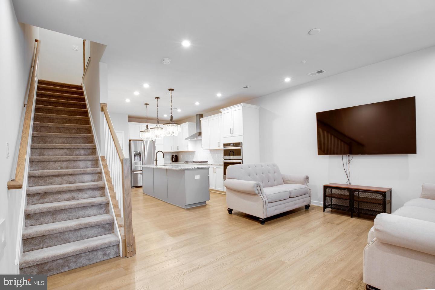 UNION PARK AT MCLEAN - Residential Lease