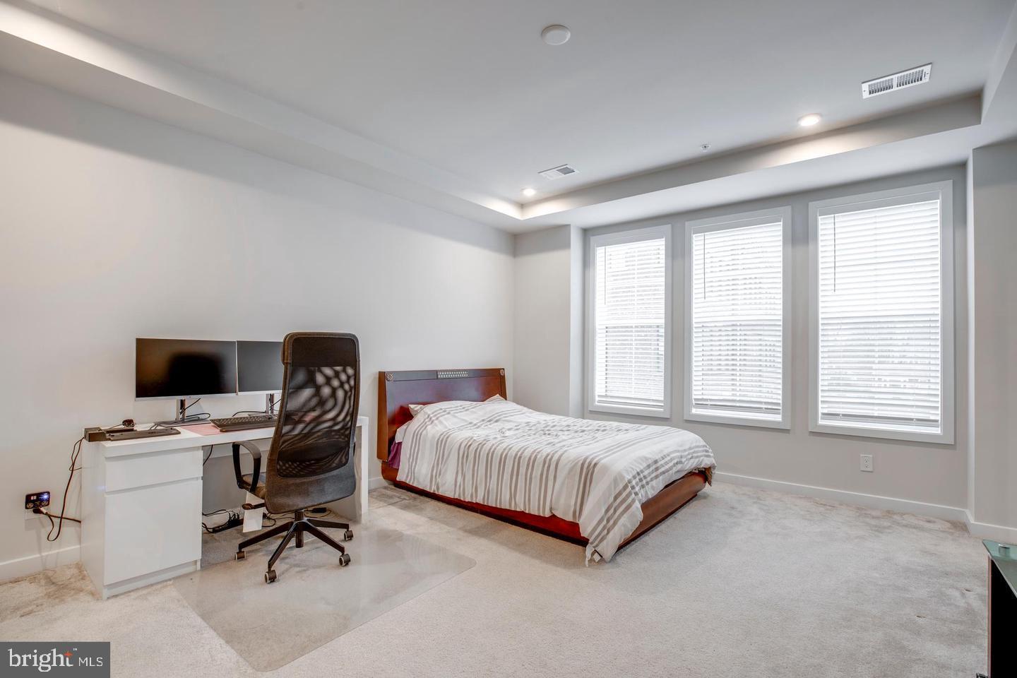 UNION PARK AT MCLEAN - Residential Lease