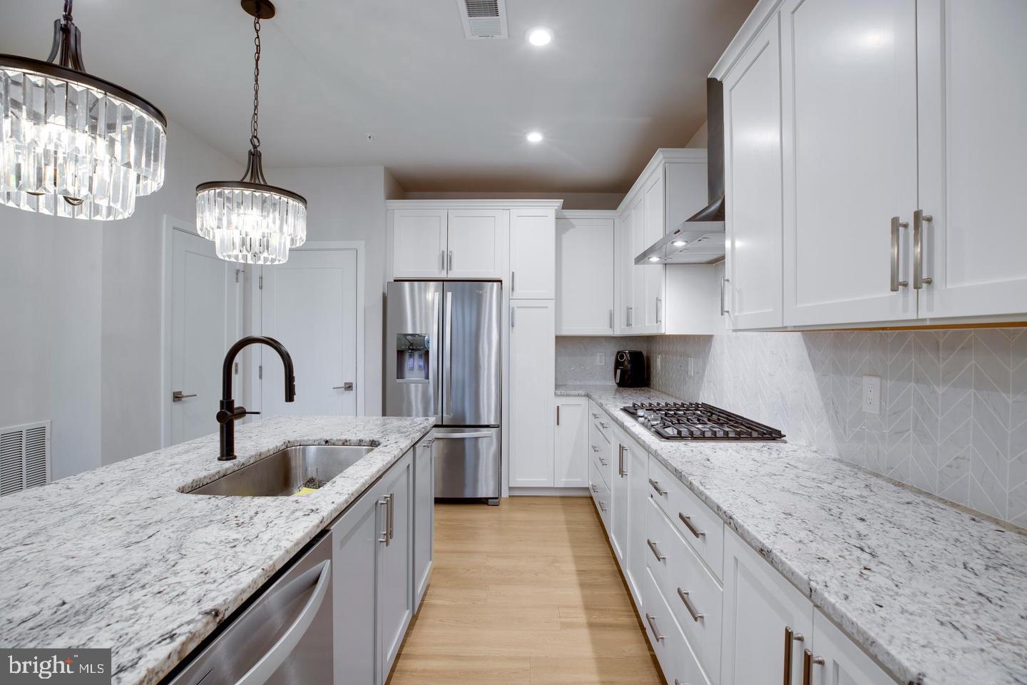 UNION PARK AT MCLEAN - Residential Lease