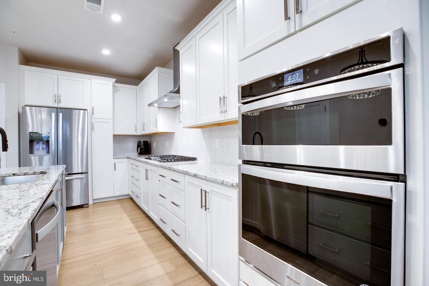 UNION PARK AT MCLEAN - Residential Lease