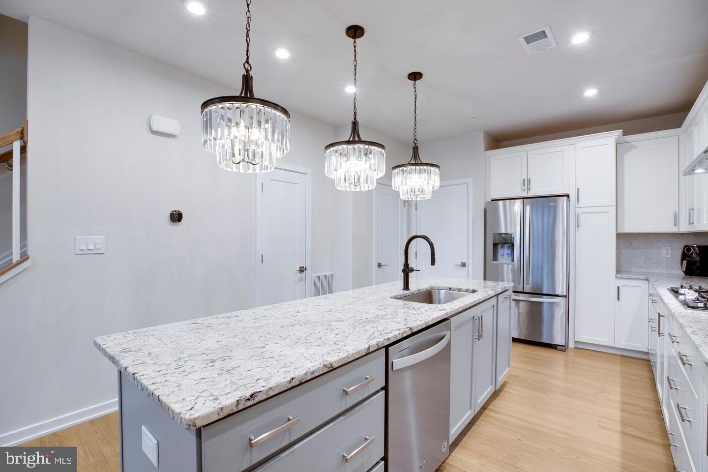 UNION PARK AT MCLEAN - Residential Lease