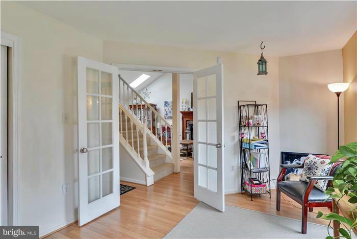 COUNTRYSIDE - Residential