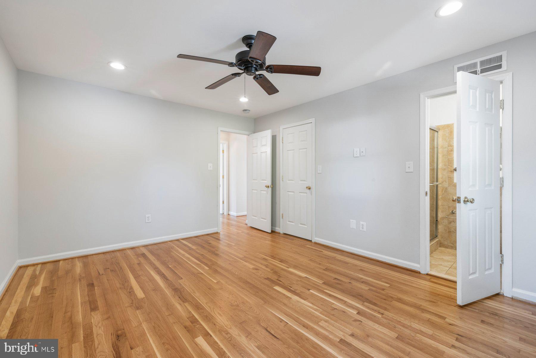 WHEATON OUTSIDE - Residential