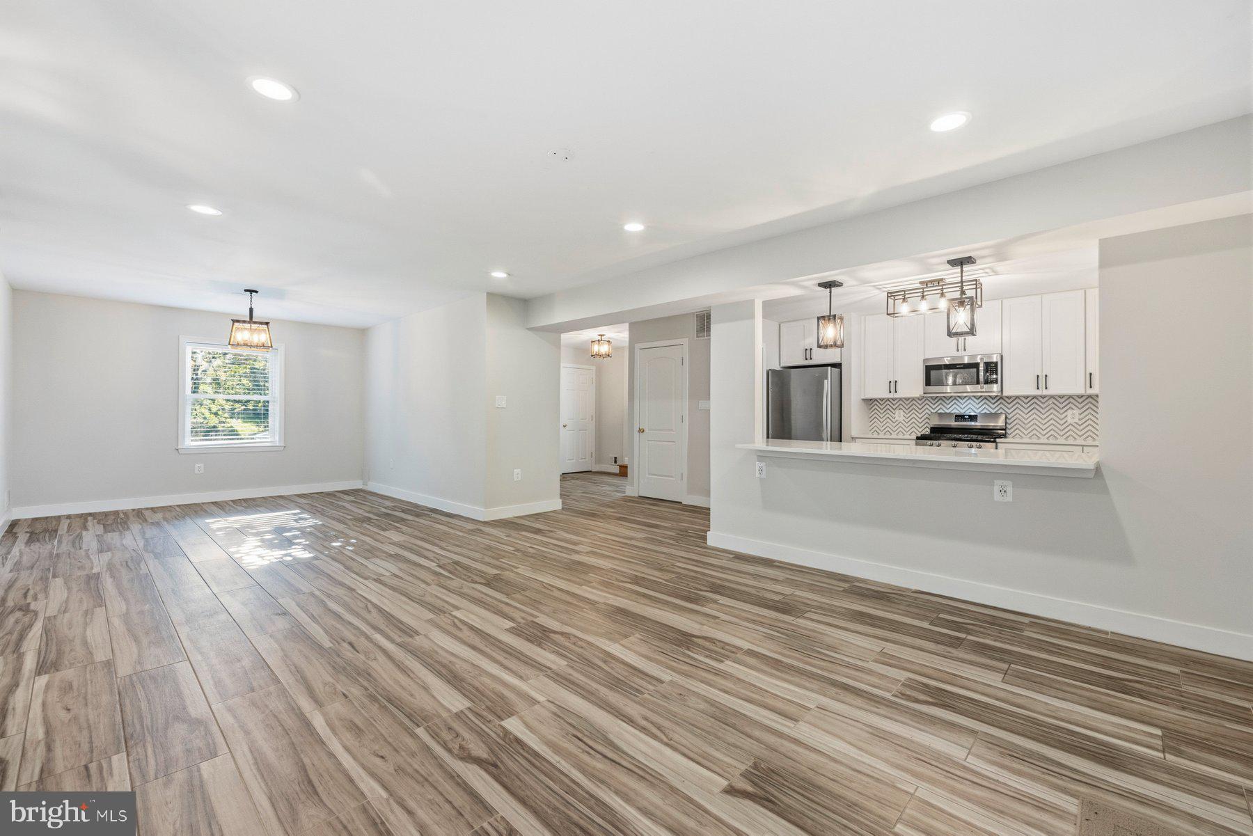 WHEATON OUTSIDE - Residential