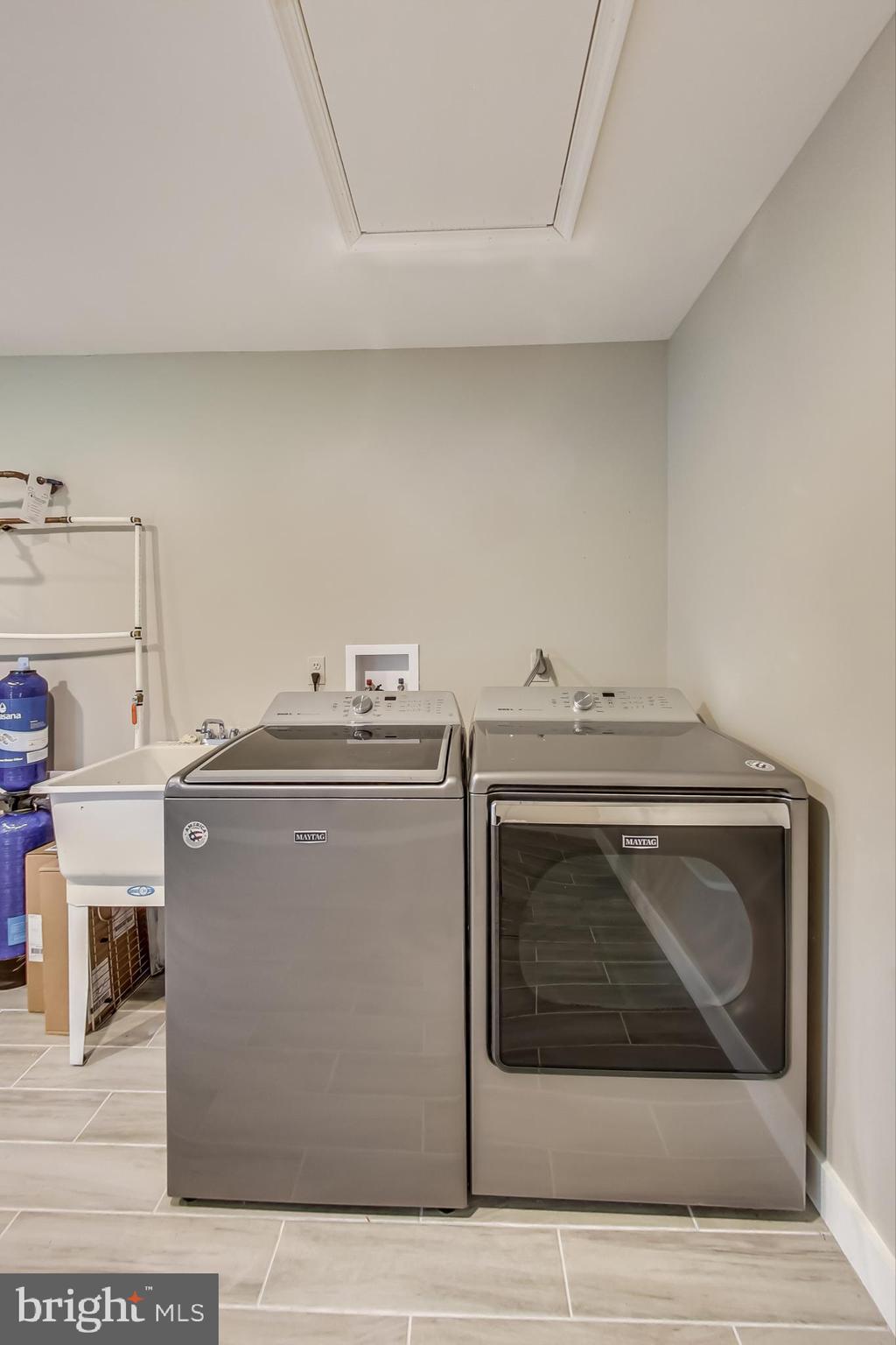 GRAPEWOOD ESTATES - Residential