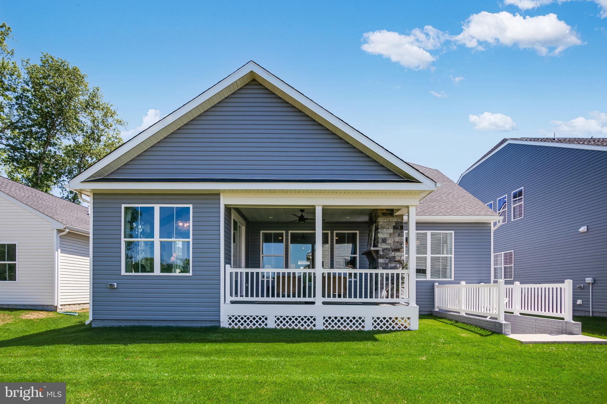 THE ESTATES AT BRIDGEWATER - Residential