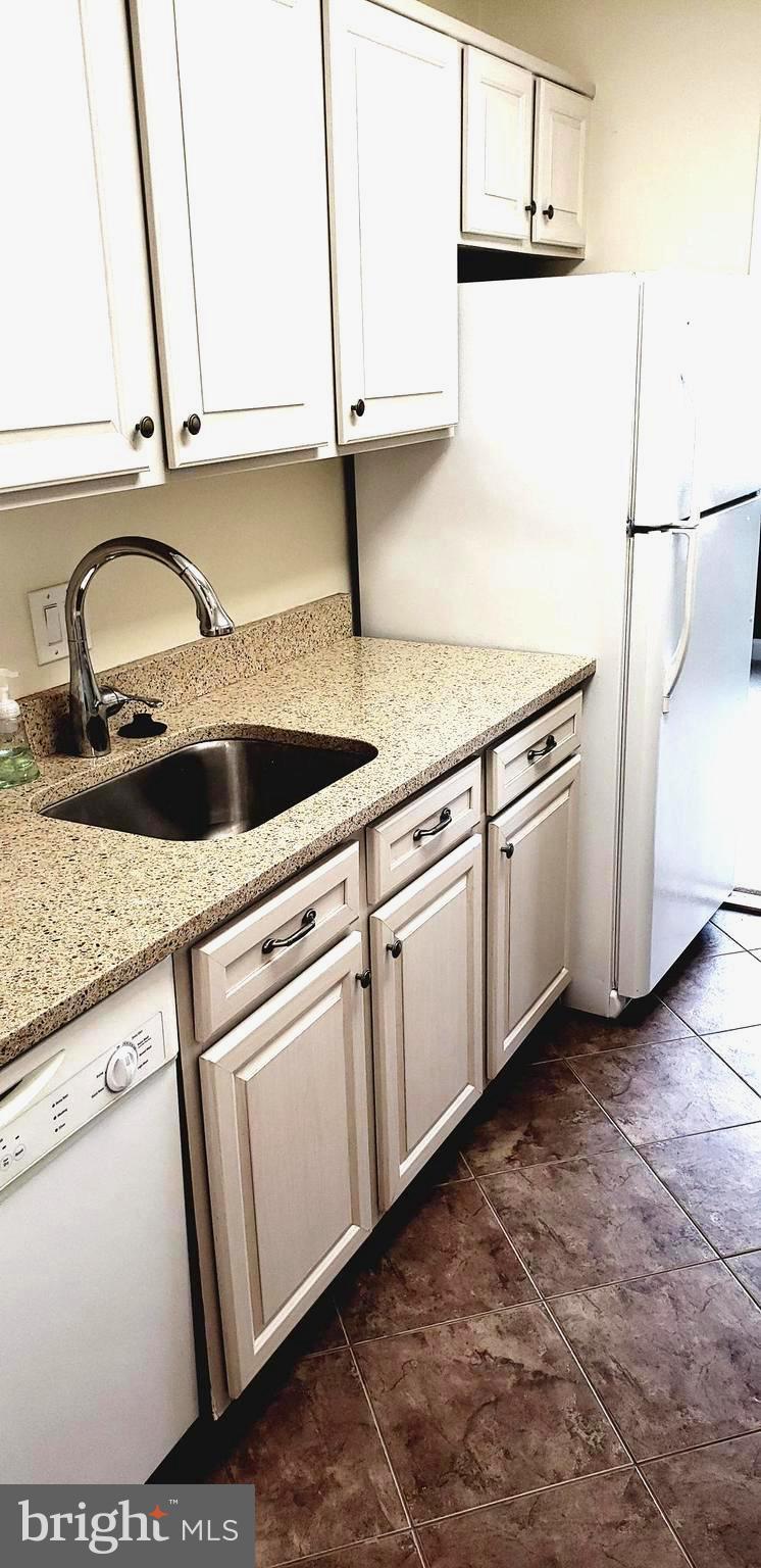 THE FOUNTAINS - Residential