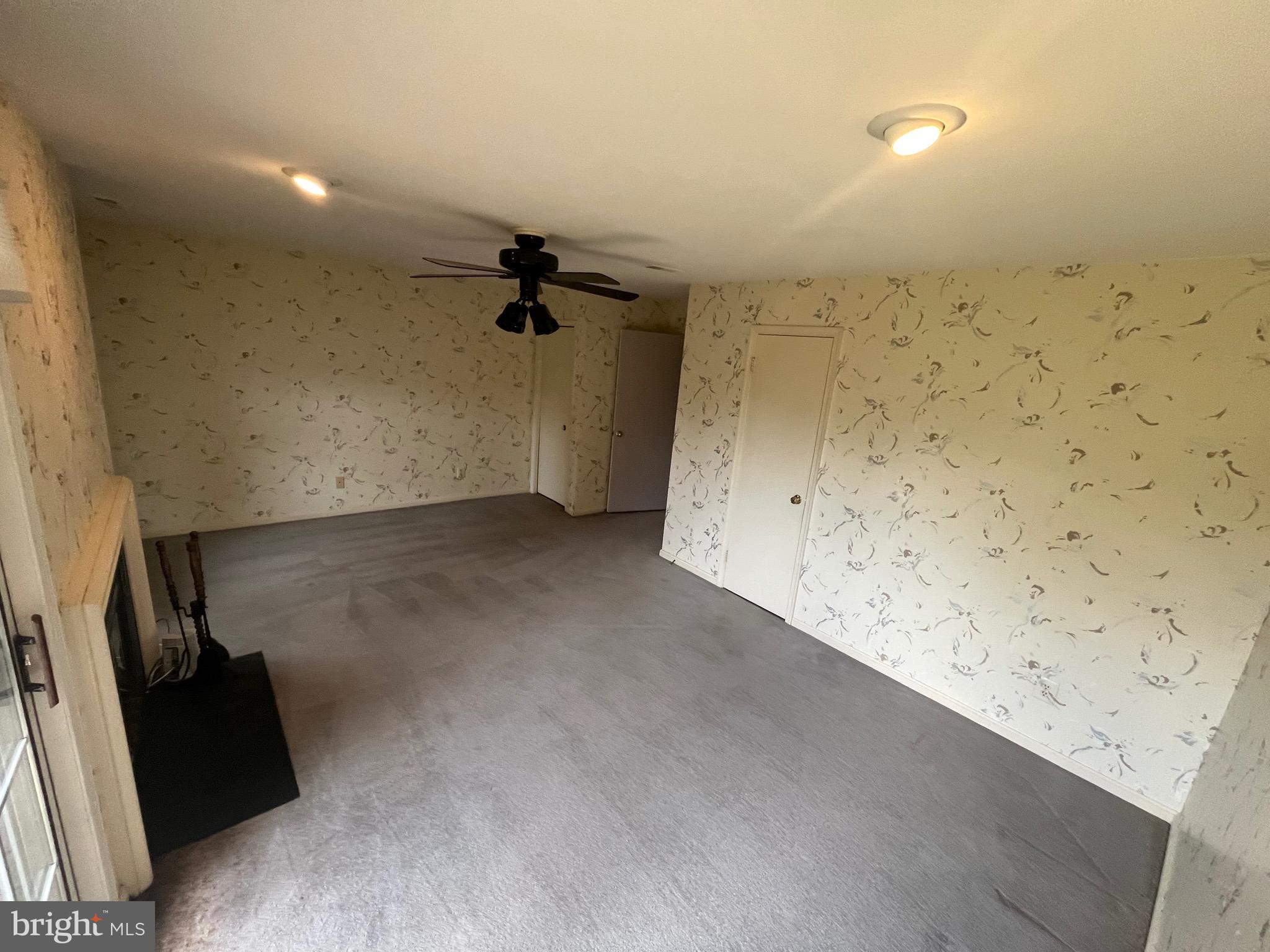 MONTGOMERY VILLAGE - Residential