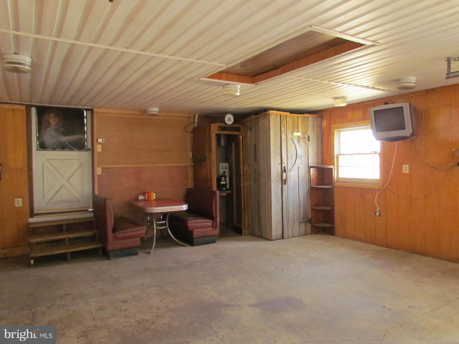 ST CLEMENTS SHORES - Residential