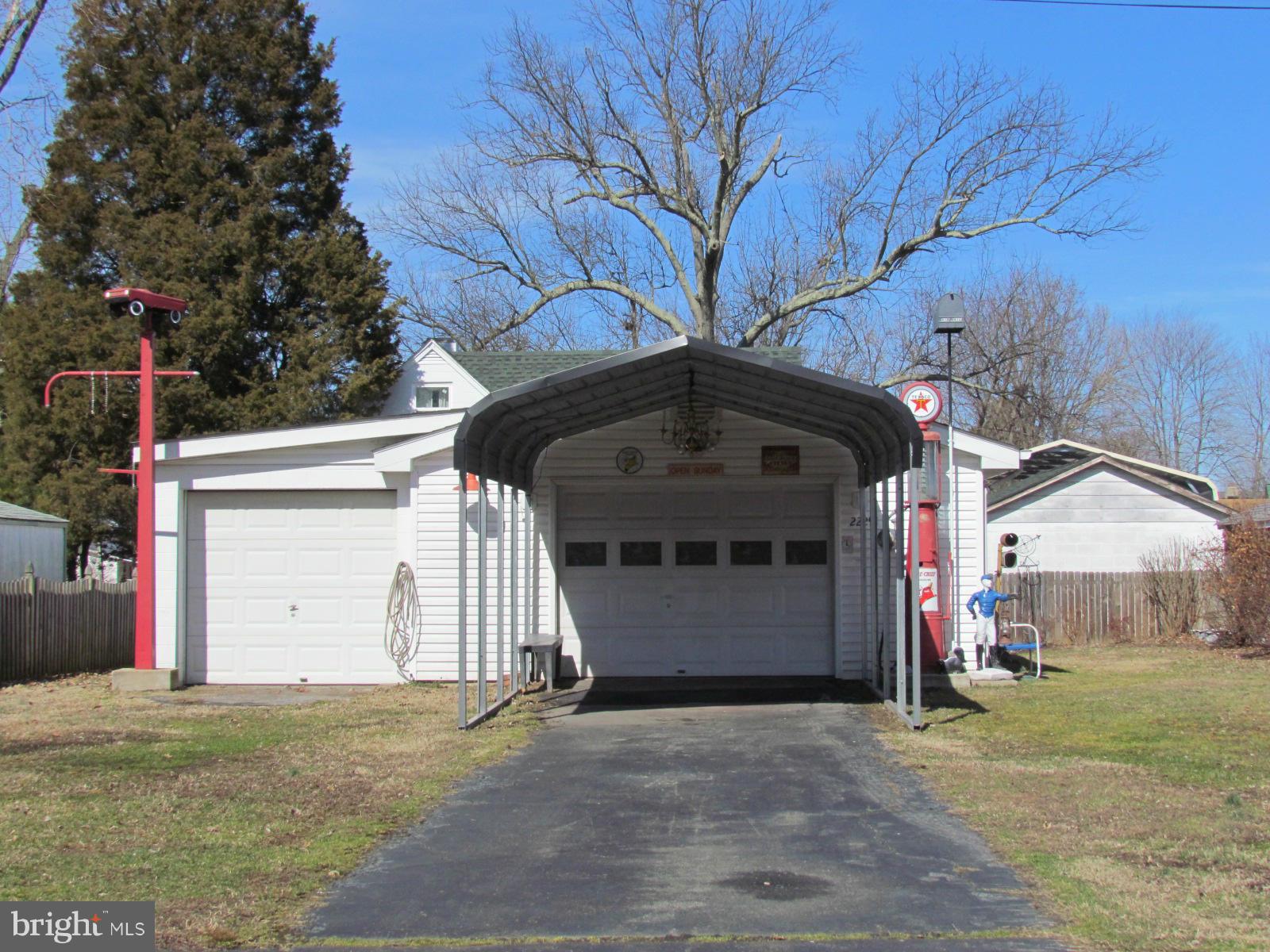ST CLEMENTS SHORES - Residential