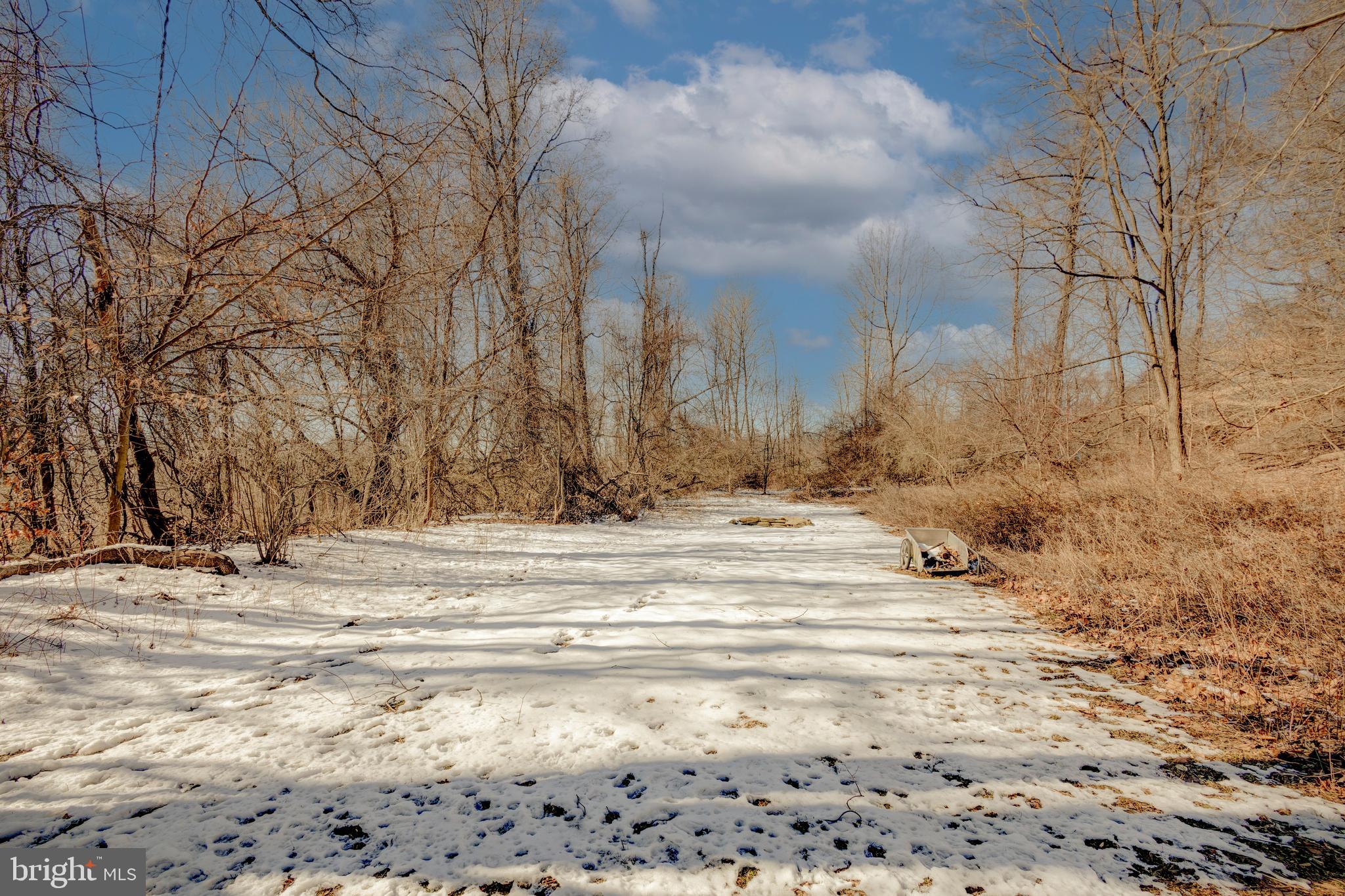 LAFAYETTE HILL - Residential
