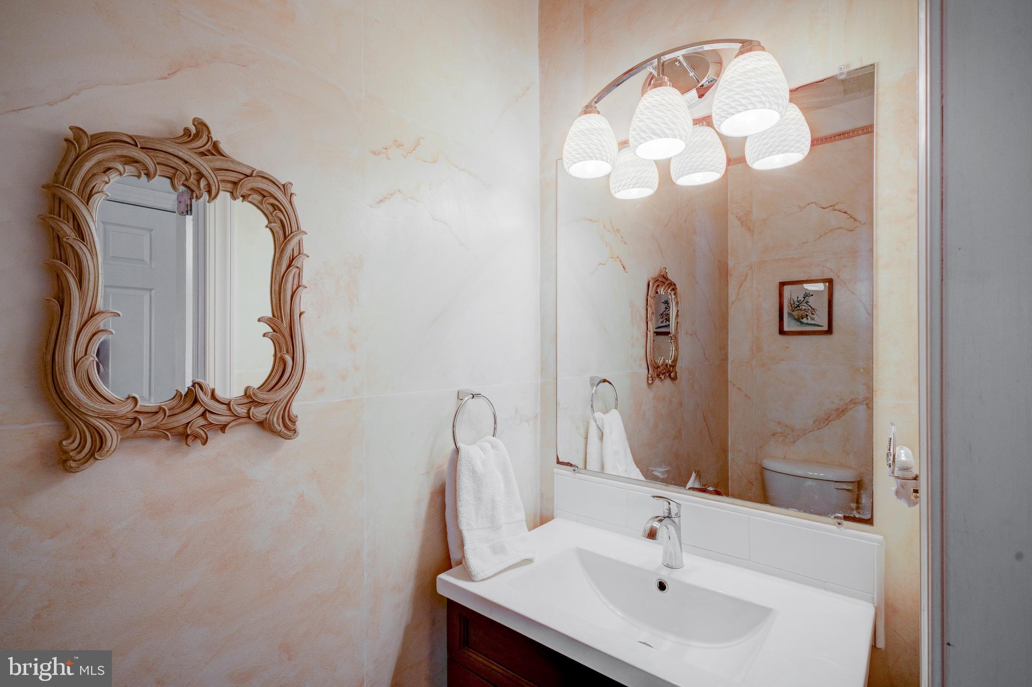 LAFAYETTE HILL - Residential