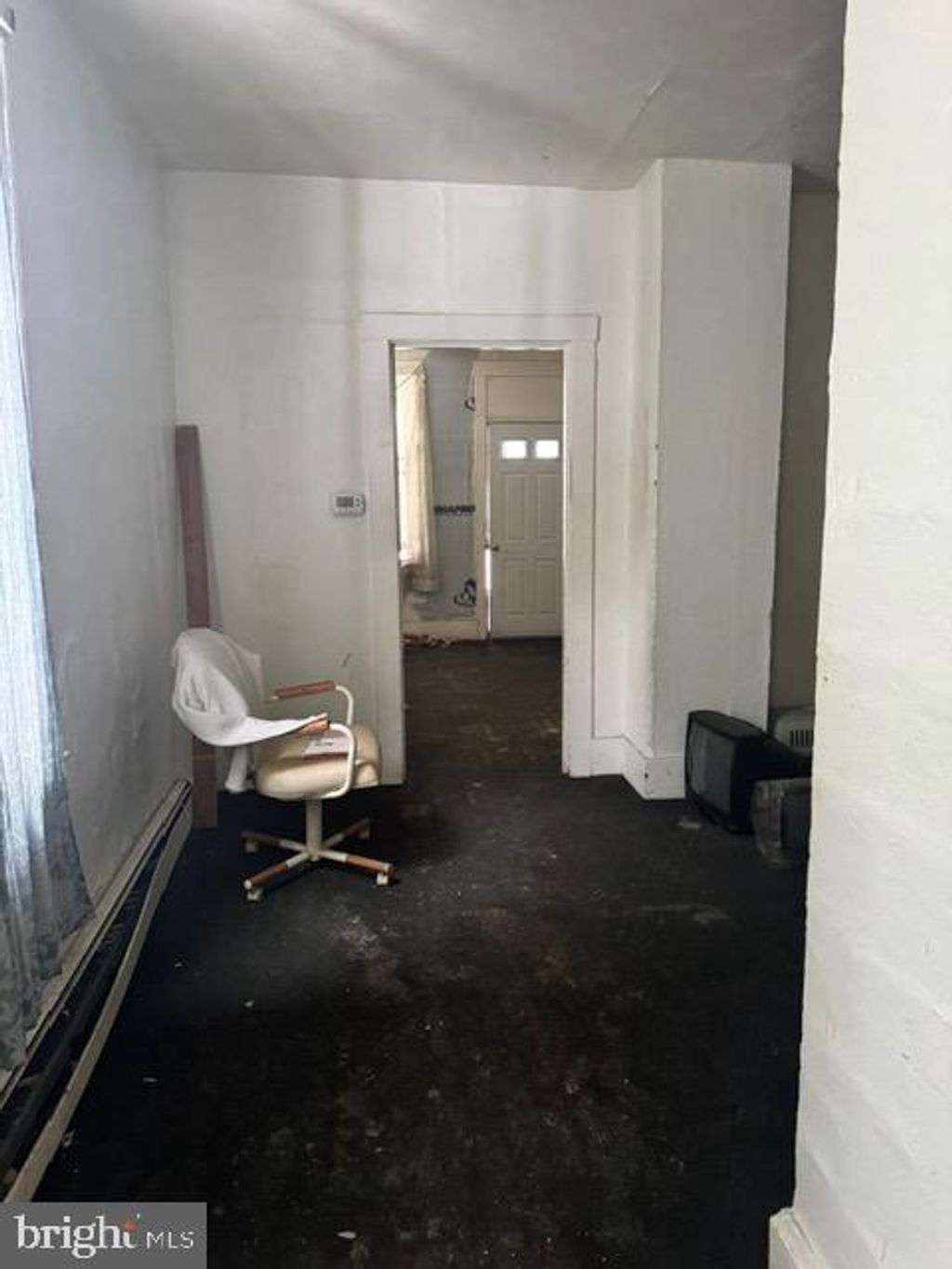 Photo of 300 3rd St, MONESSEN, PA 15062 (MLS # PAWL2000160)