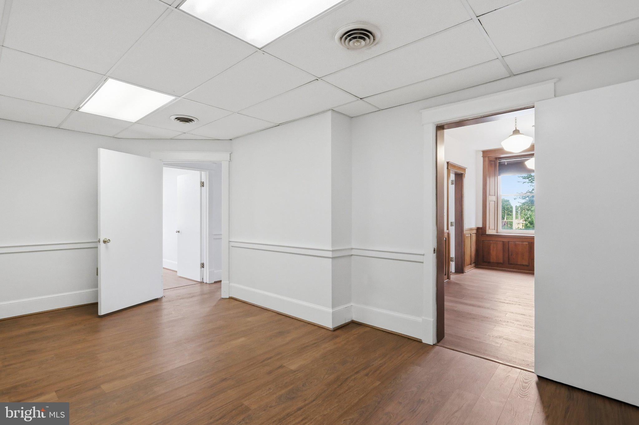 115 W. KING STREET 2ND FLOOR