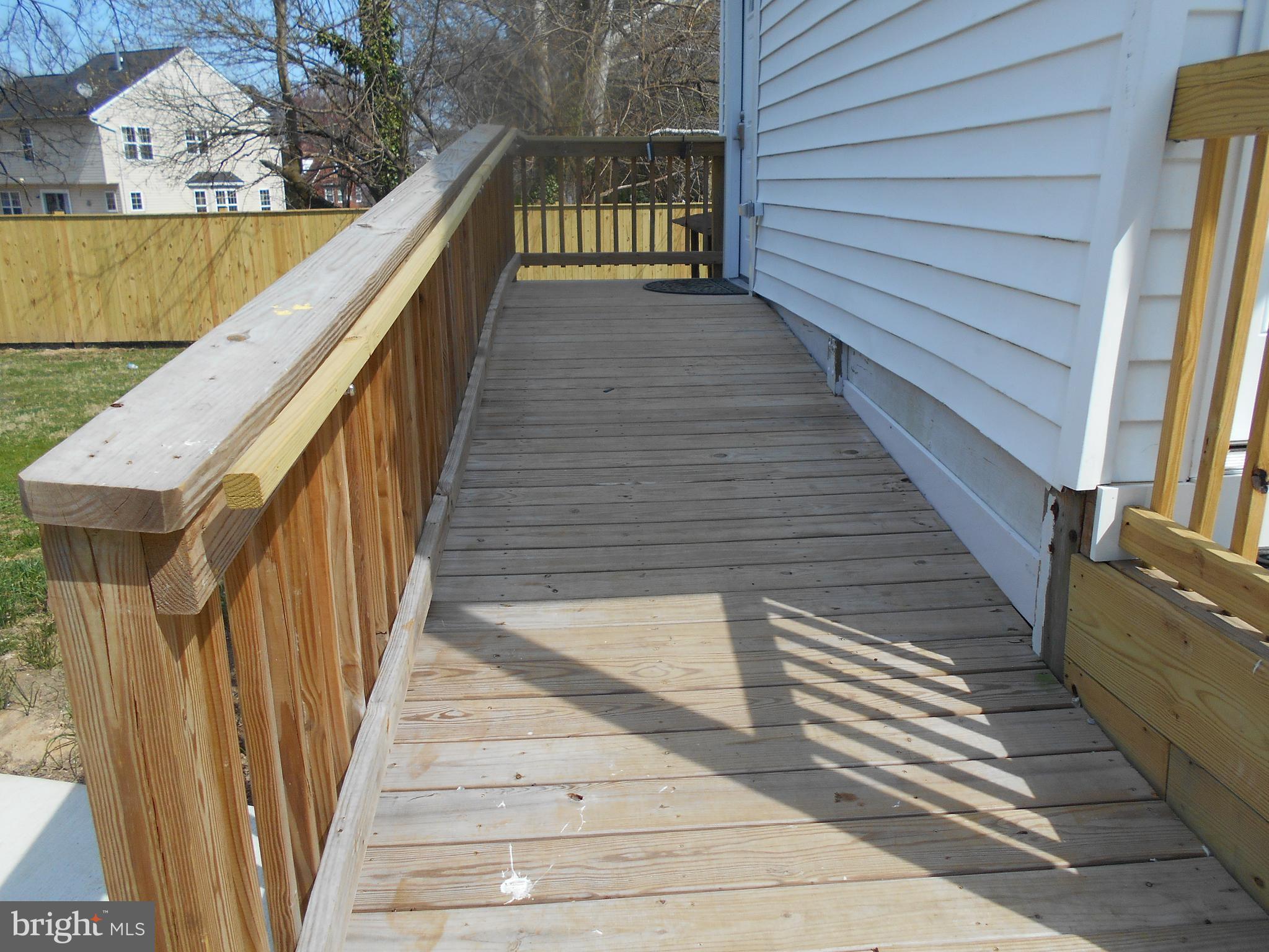 LAUREL - Residential Lease