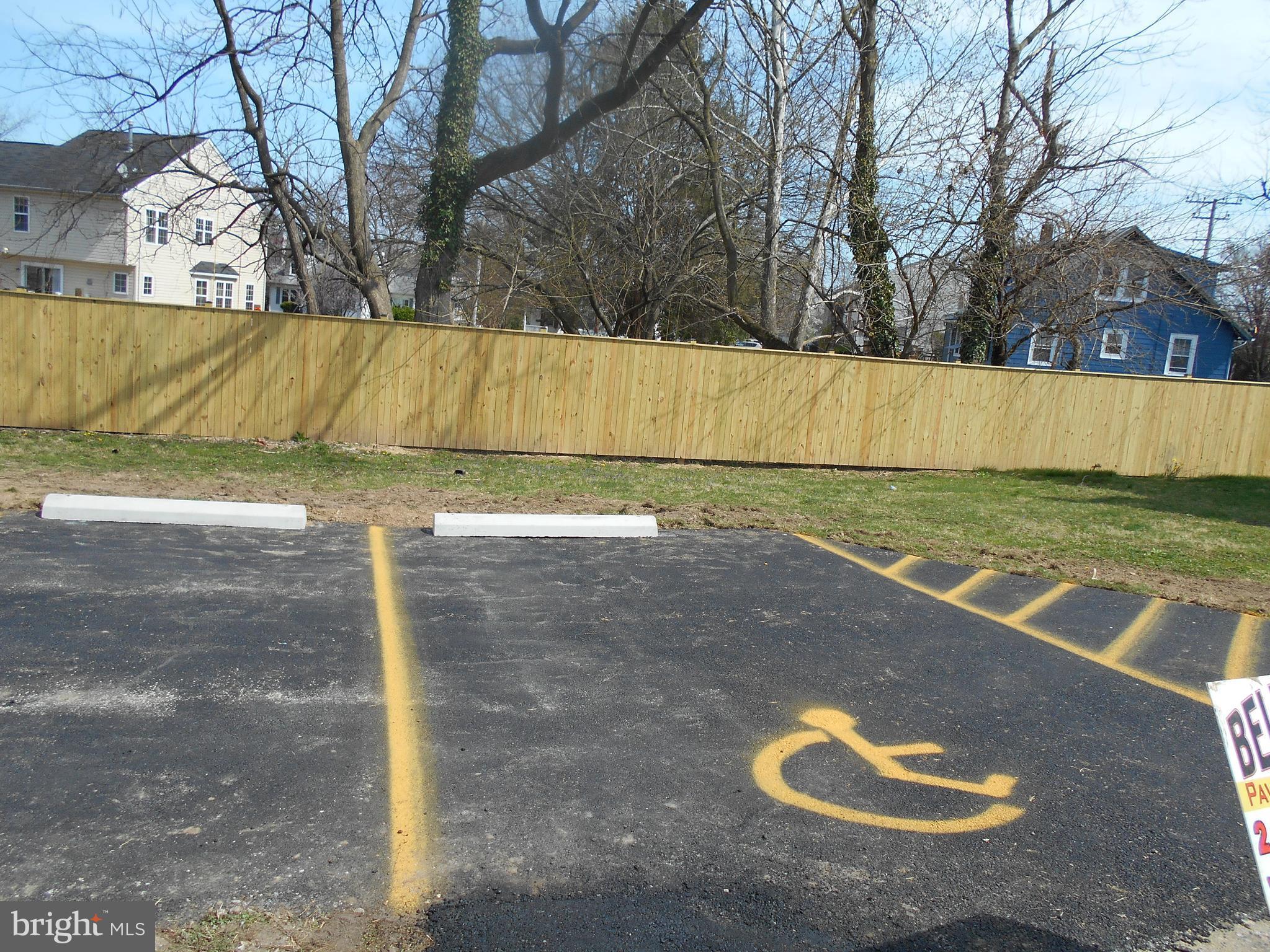 LAUREL - Residential Lease