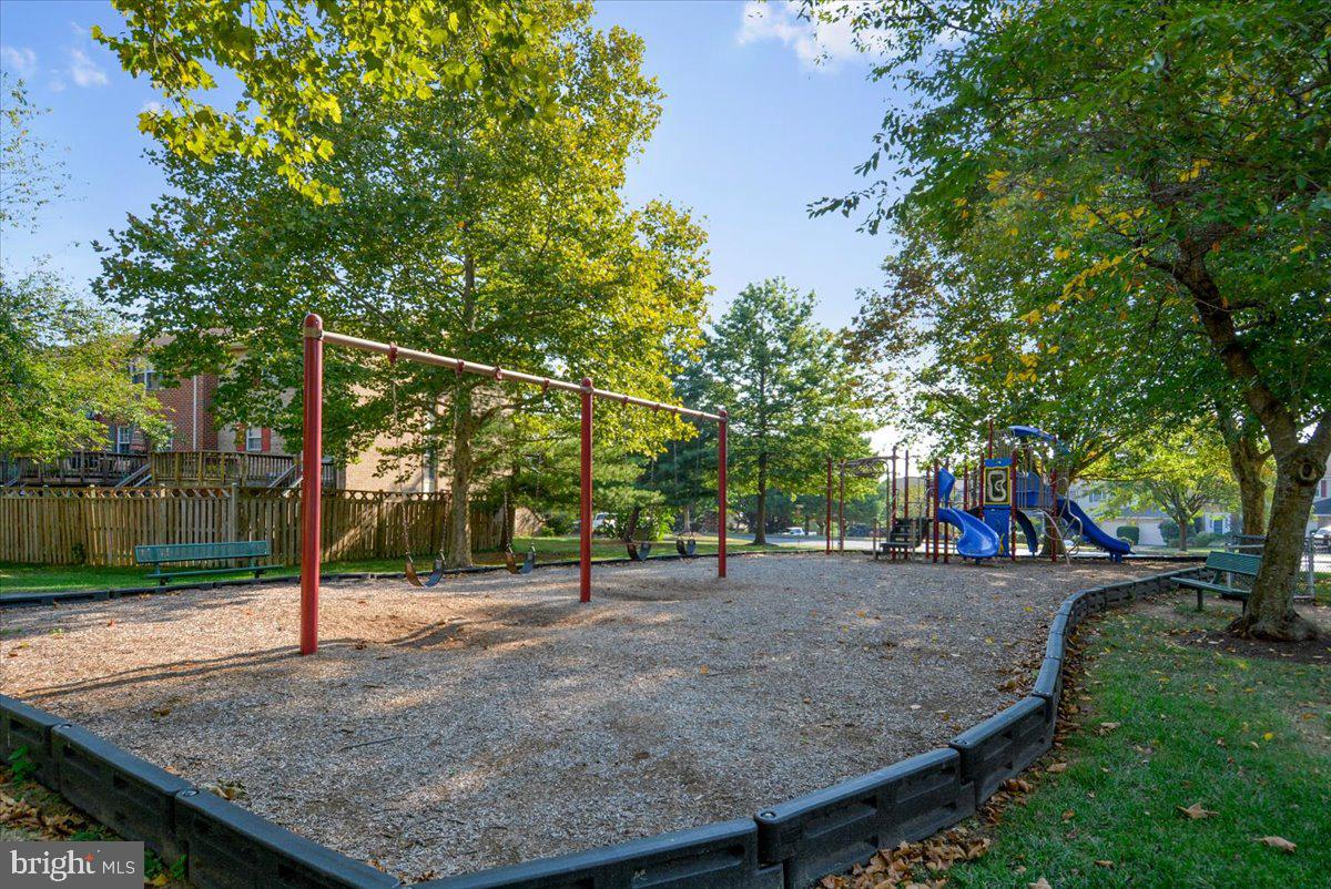 WATERSIDE - Residential