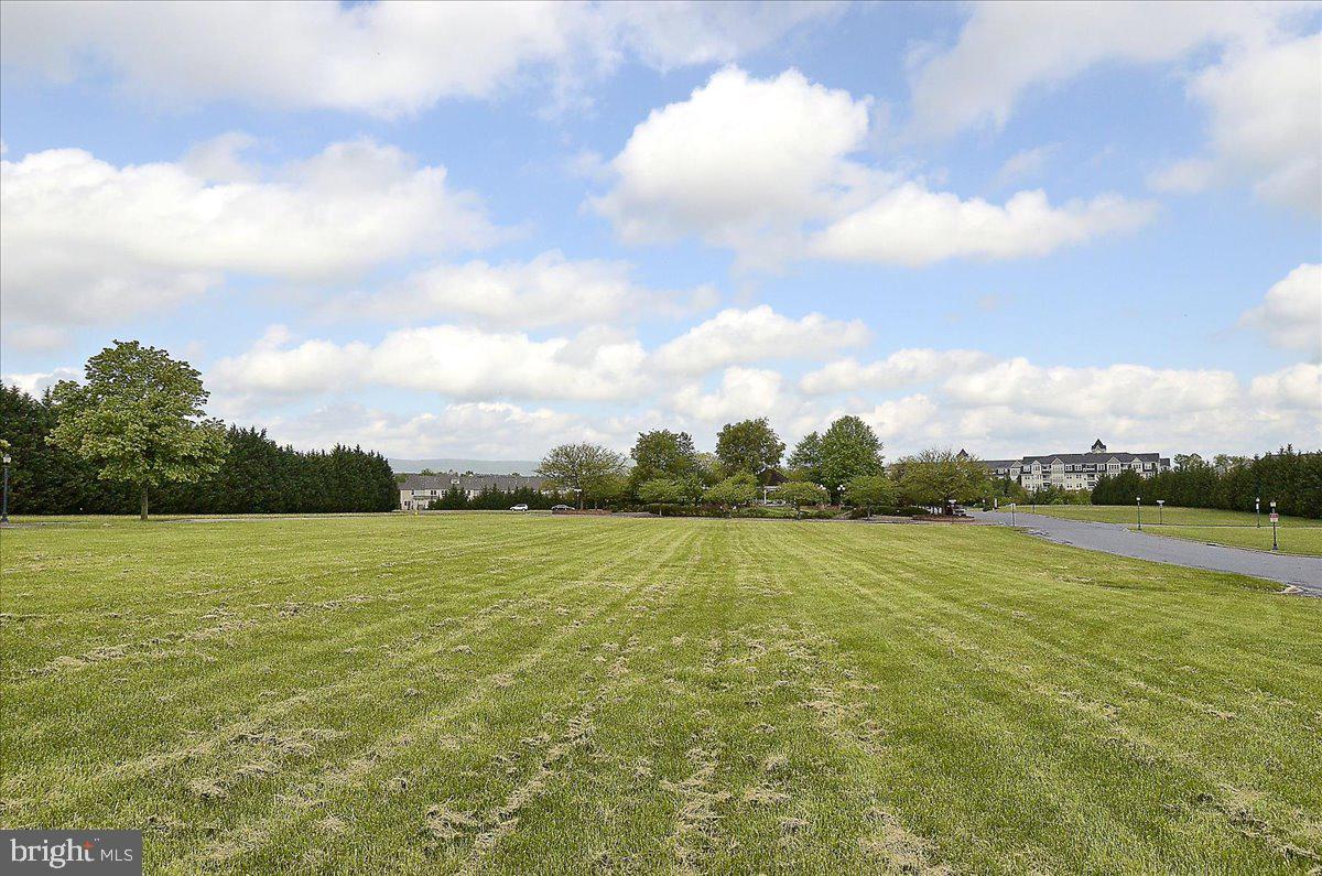 WATERSIDE - Residential