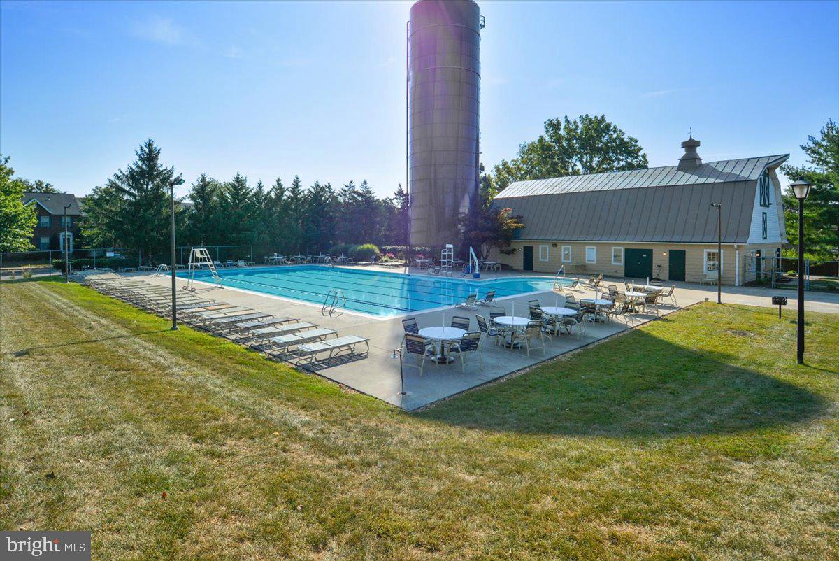 WATERSIDE - Residential