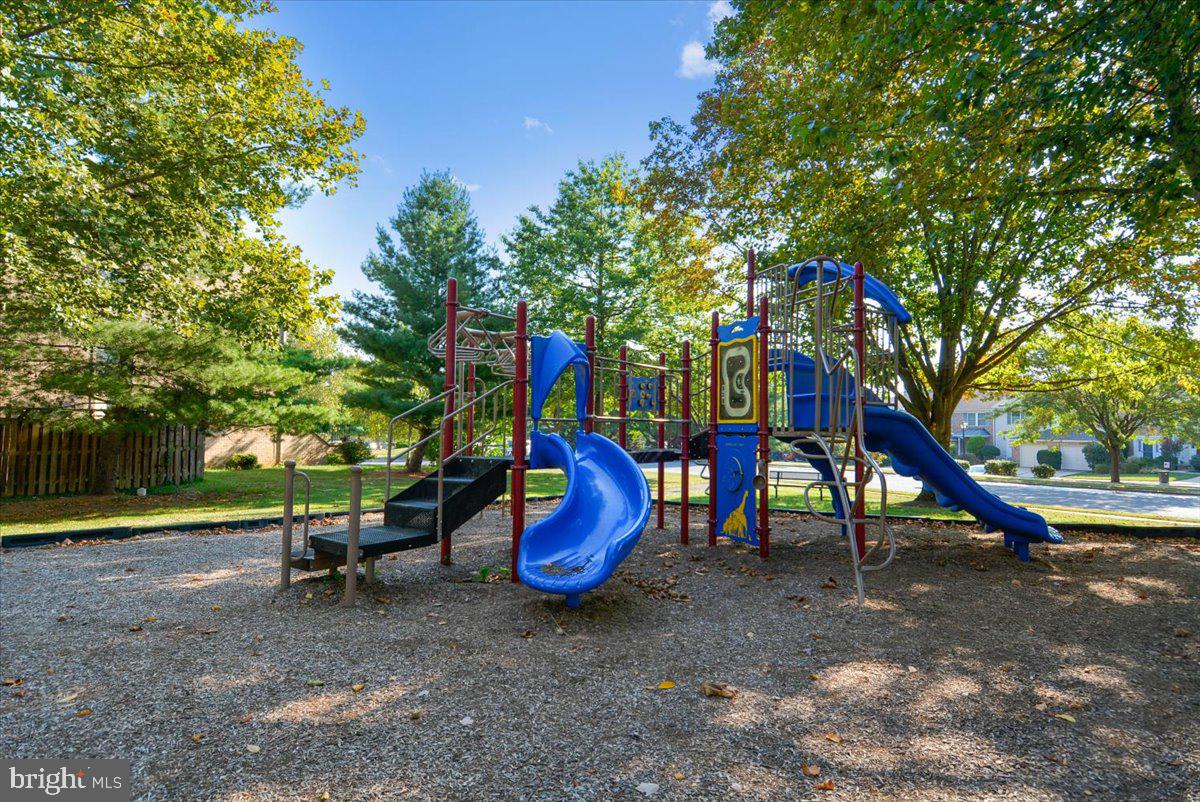 WATERSIDE - Residential