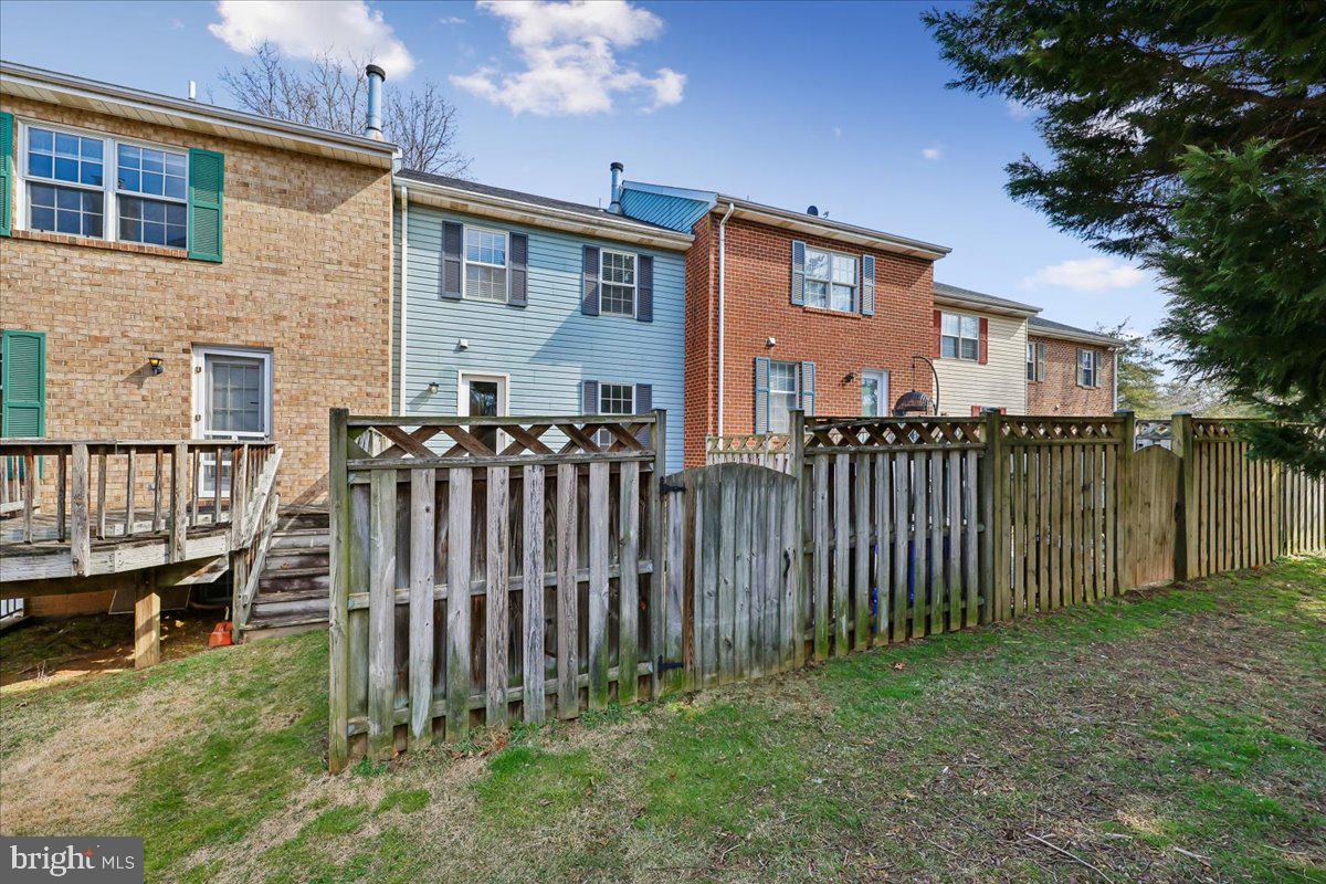 WATERSIDE - Residential