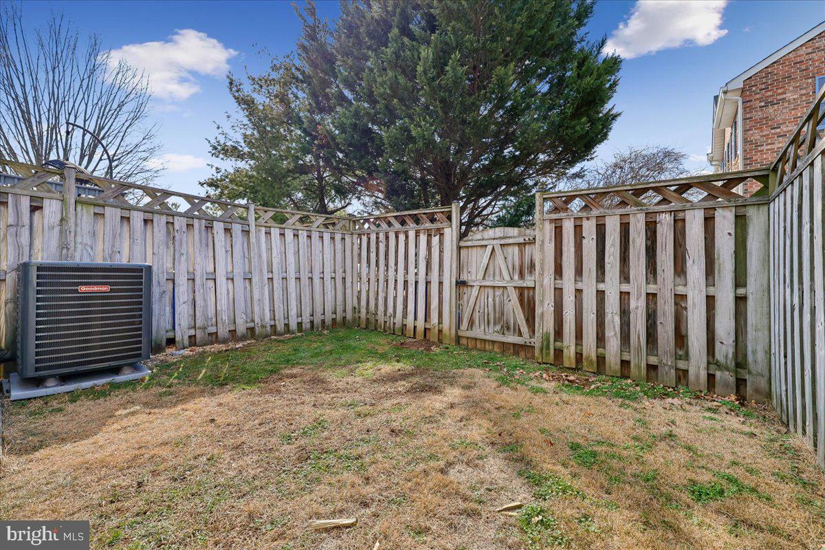 WATERSIDE - Residential