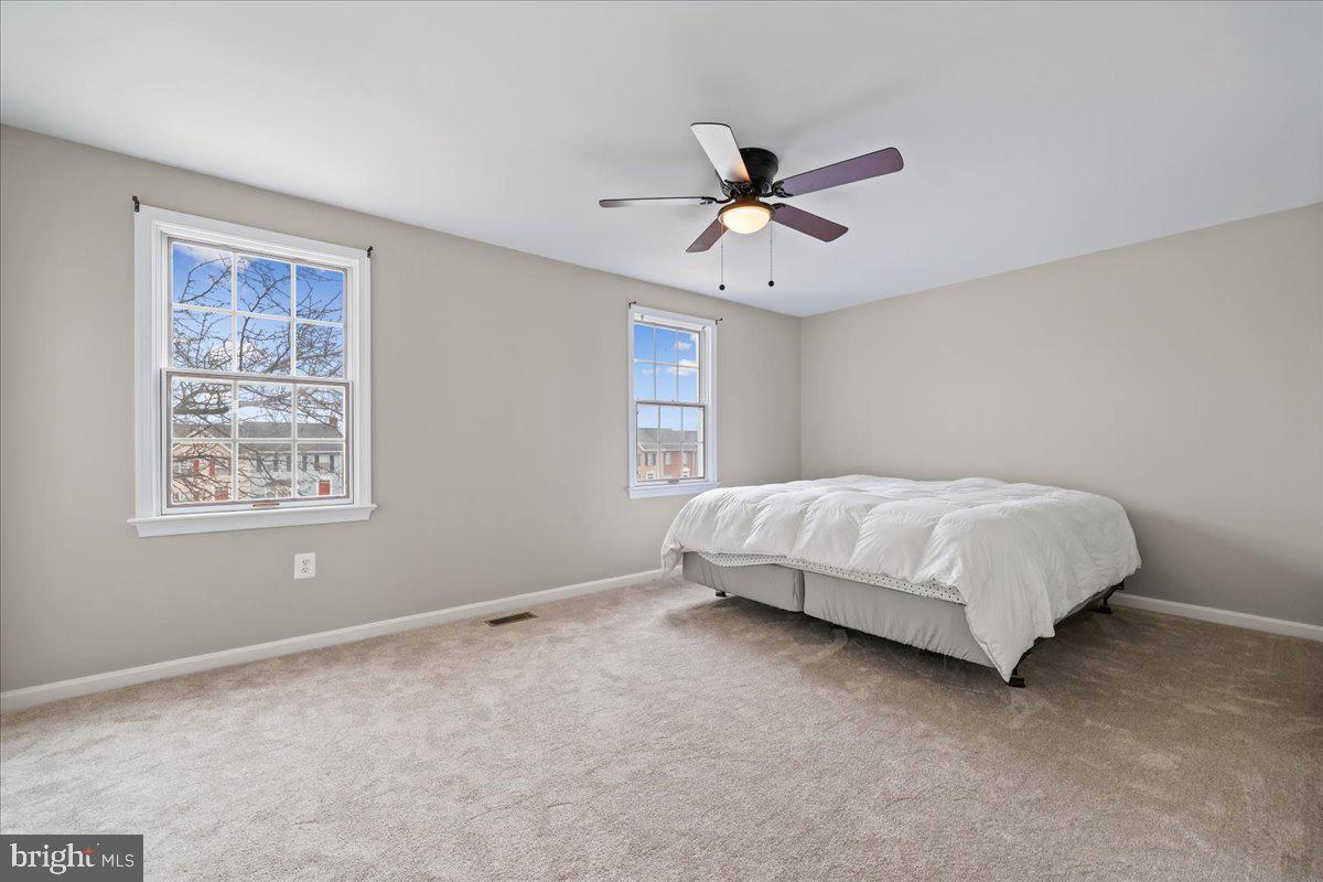 WATERSIDE - Residential