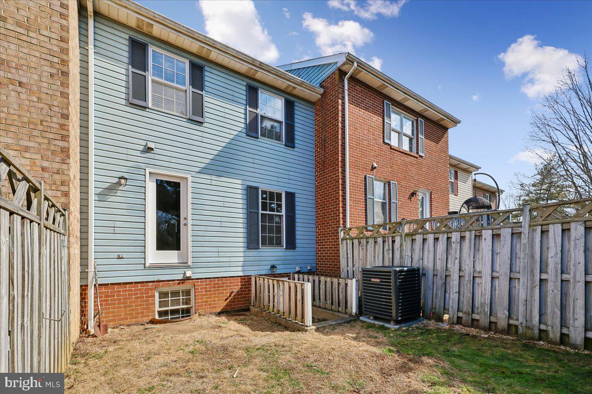 WATERSIDE - Residential