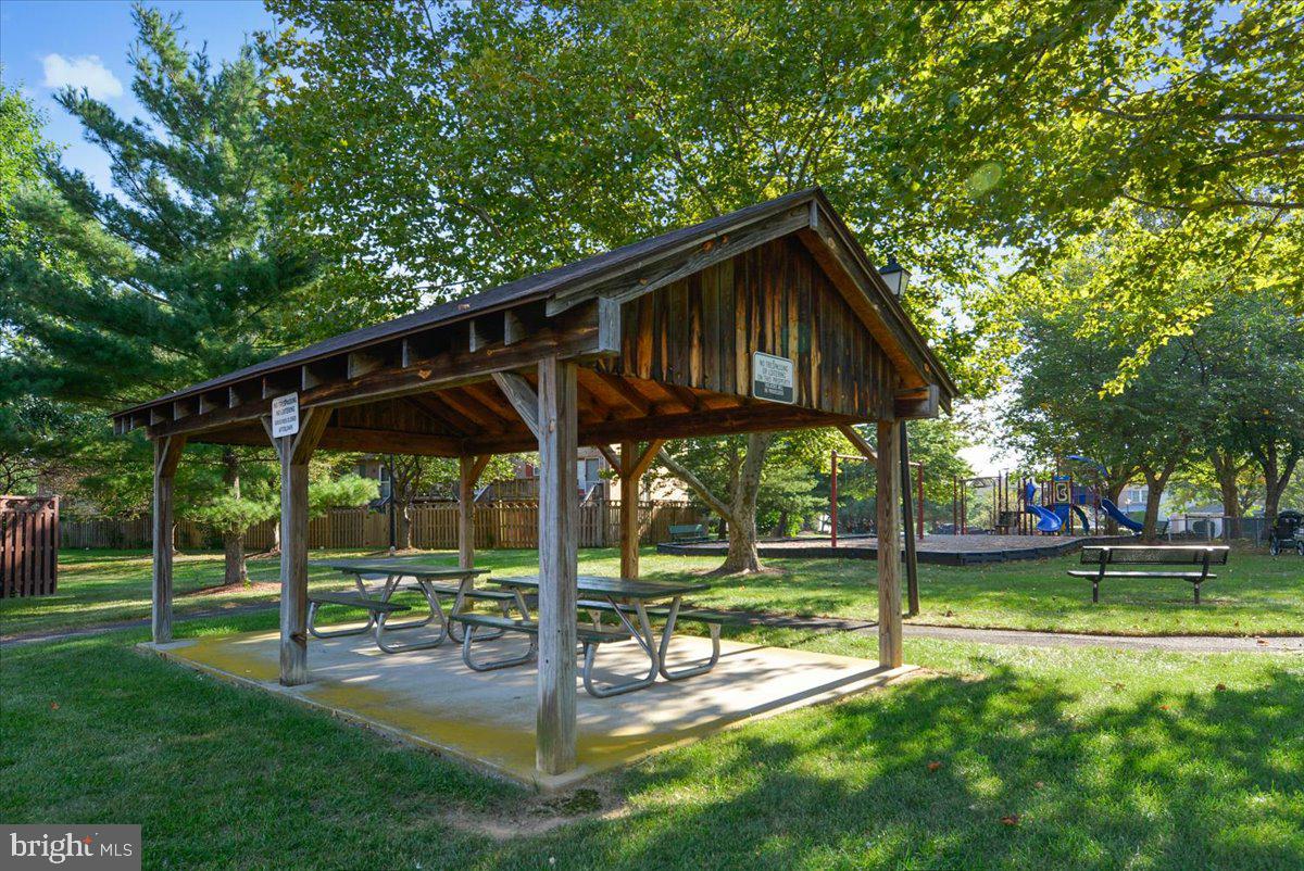 WATERSIDE - Residential