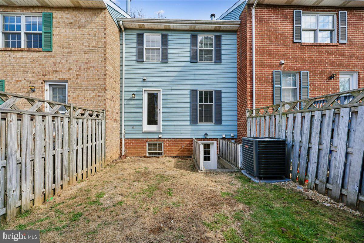 WATERSIDE - Residential