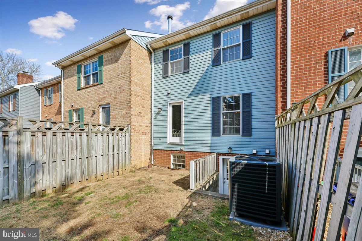 WATERSIDE - Residential