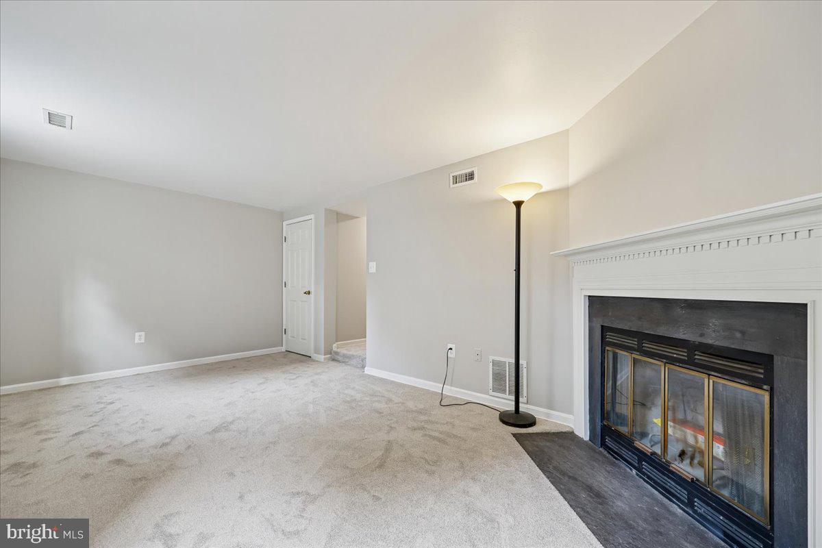 WATERSIDE - Residential