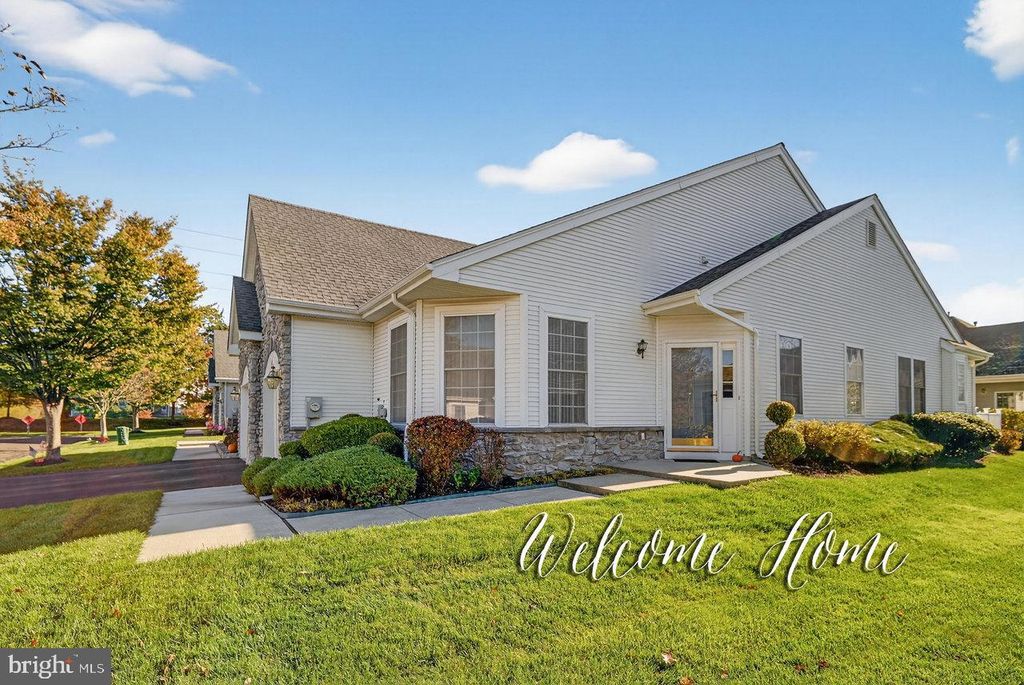 Photo of 147 Burholme Drive, HAMILTON, NJ 08691 (MLS # NJME2067596)