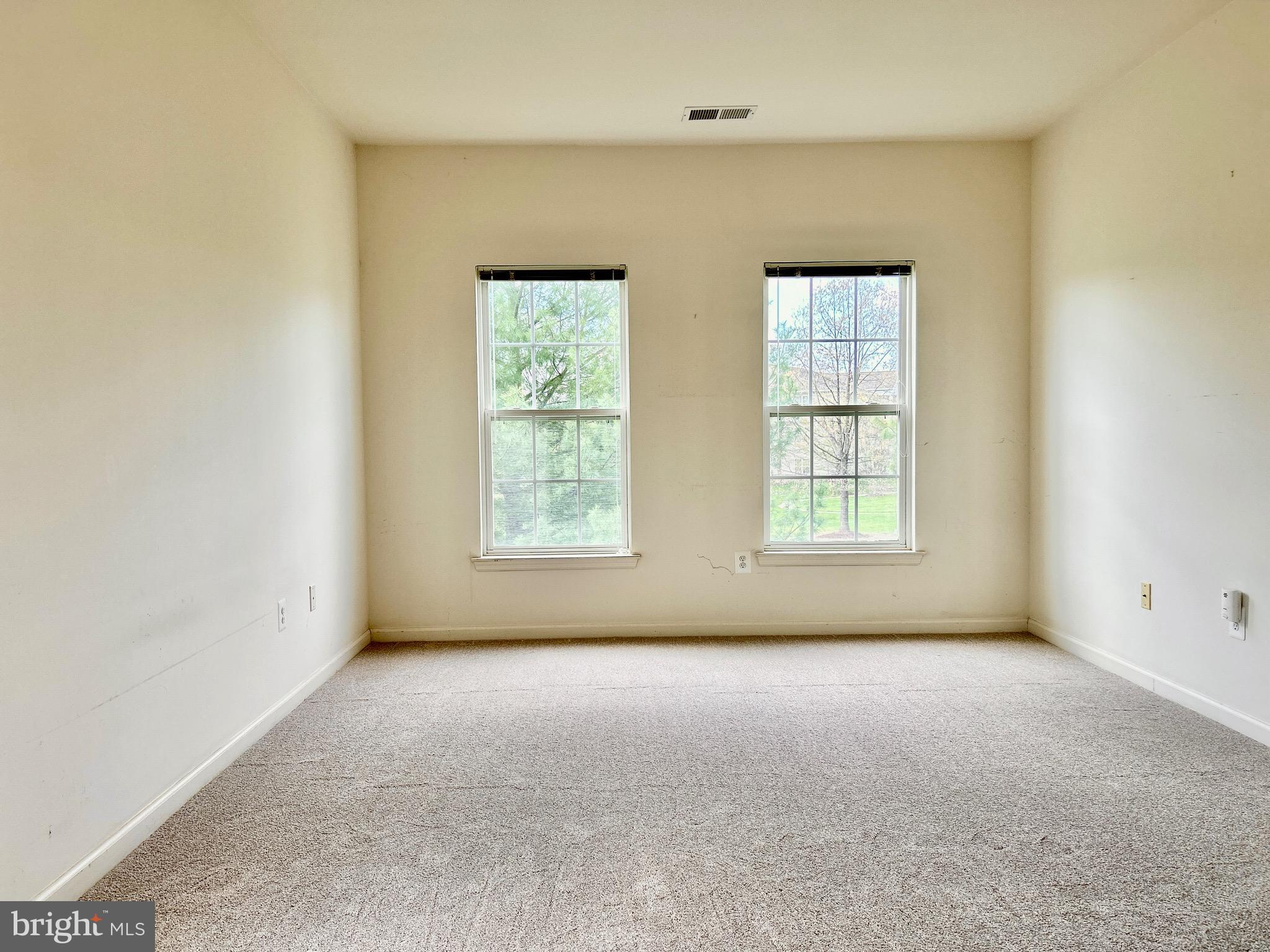 SPRING RIDGE - Residential