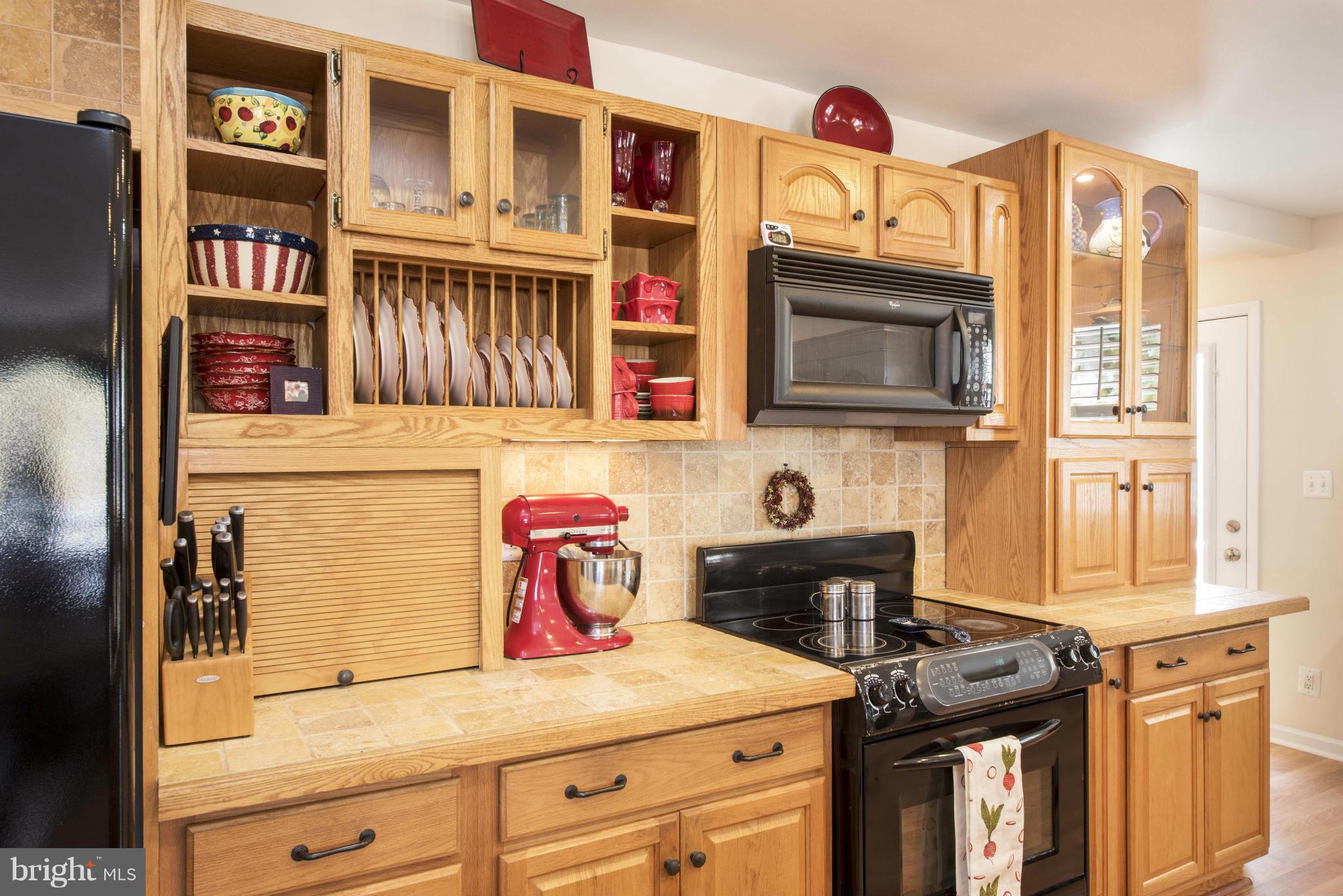 WOODLAND BEACH - Residential