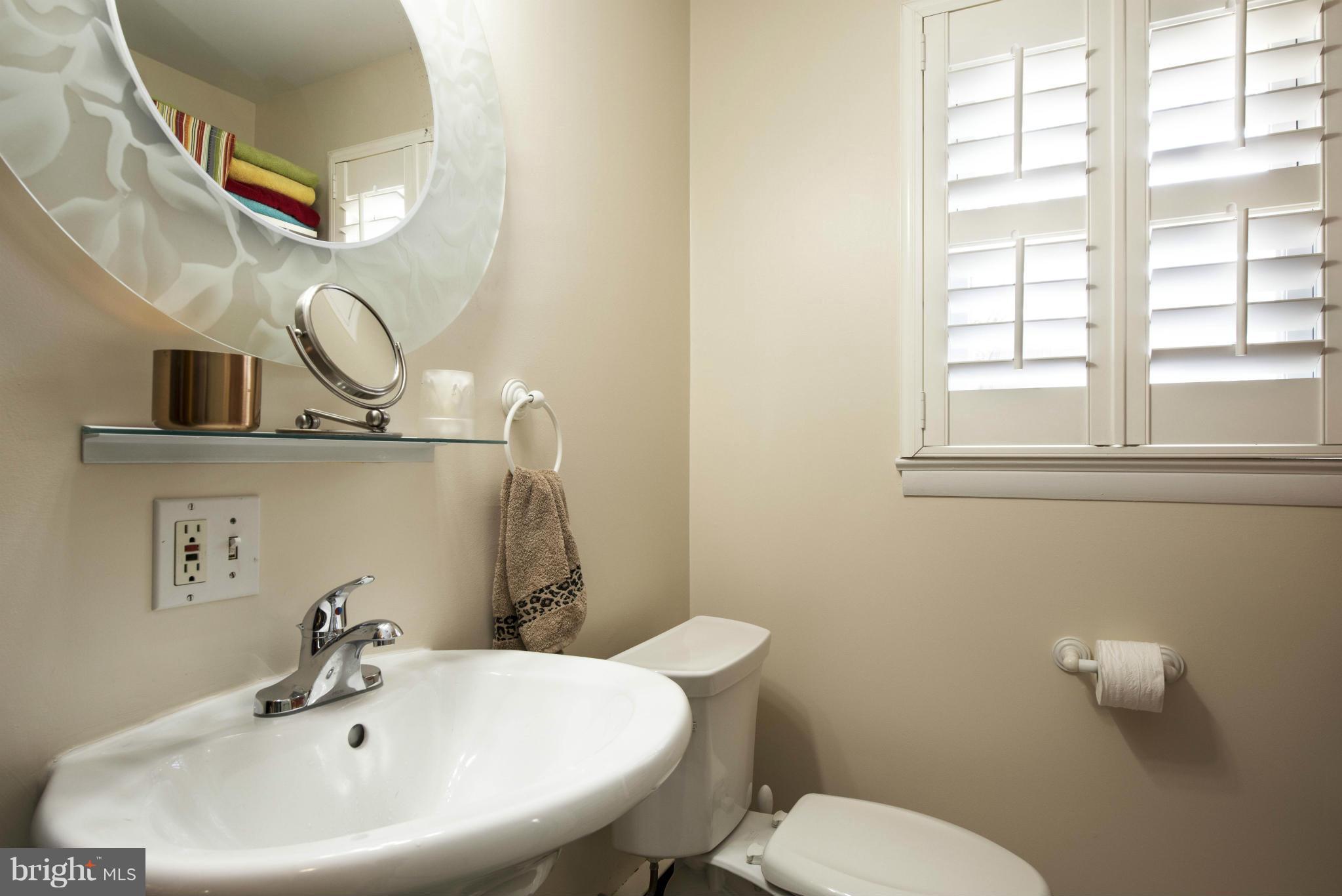 WOODLAND BEACH - Residential