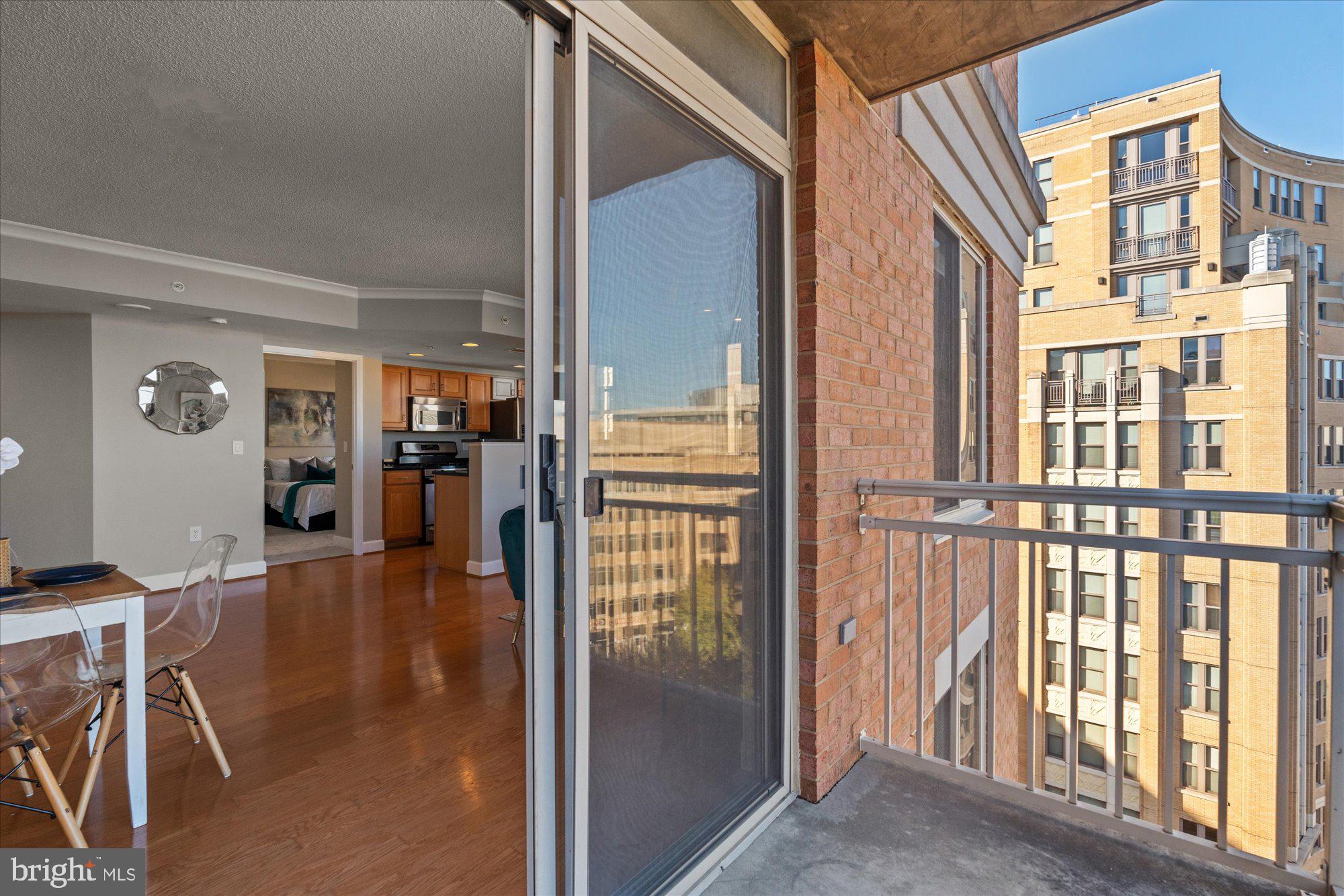 CLARENDON - Residential