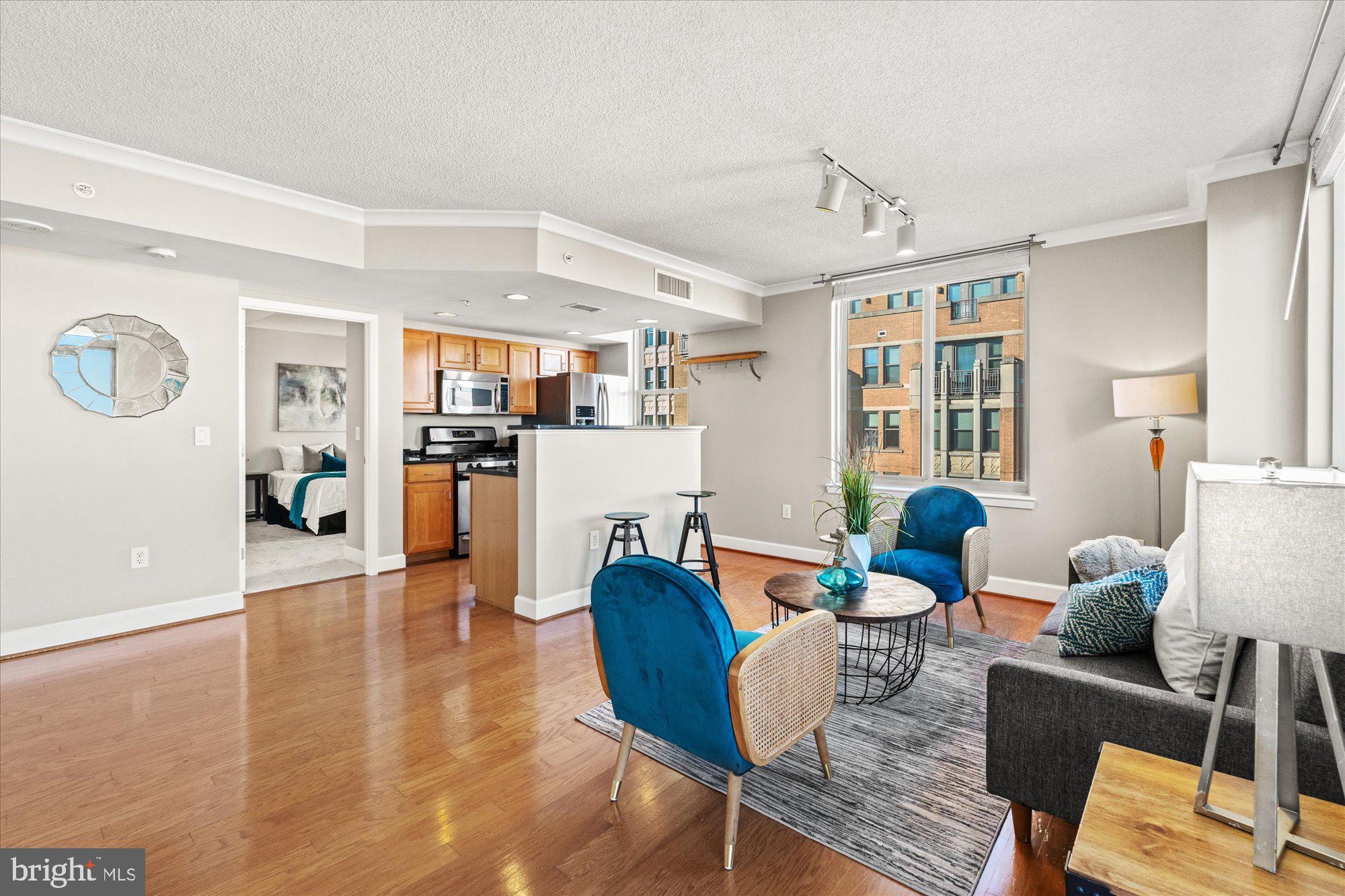 CLARENDON - Residential