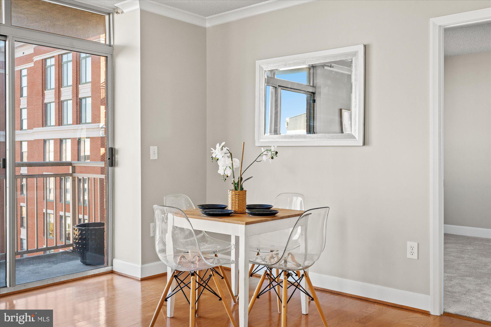 CLARENDON - Residential