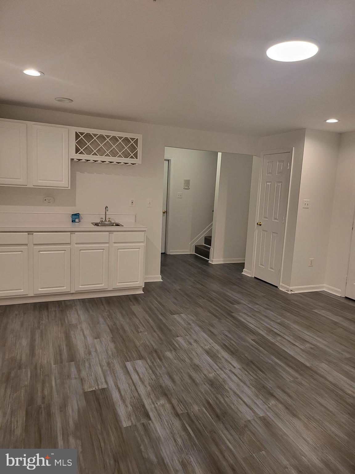 SOUTHWINDS SUB - Residential Lease