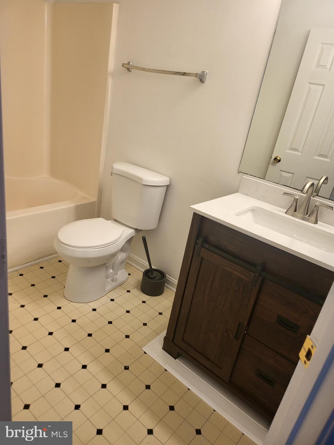 SOUTHWINDS SUB - Residential Lease