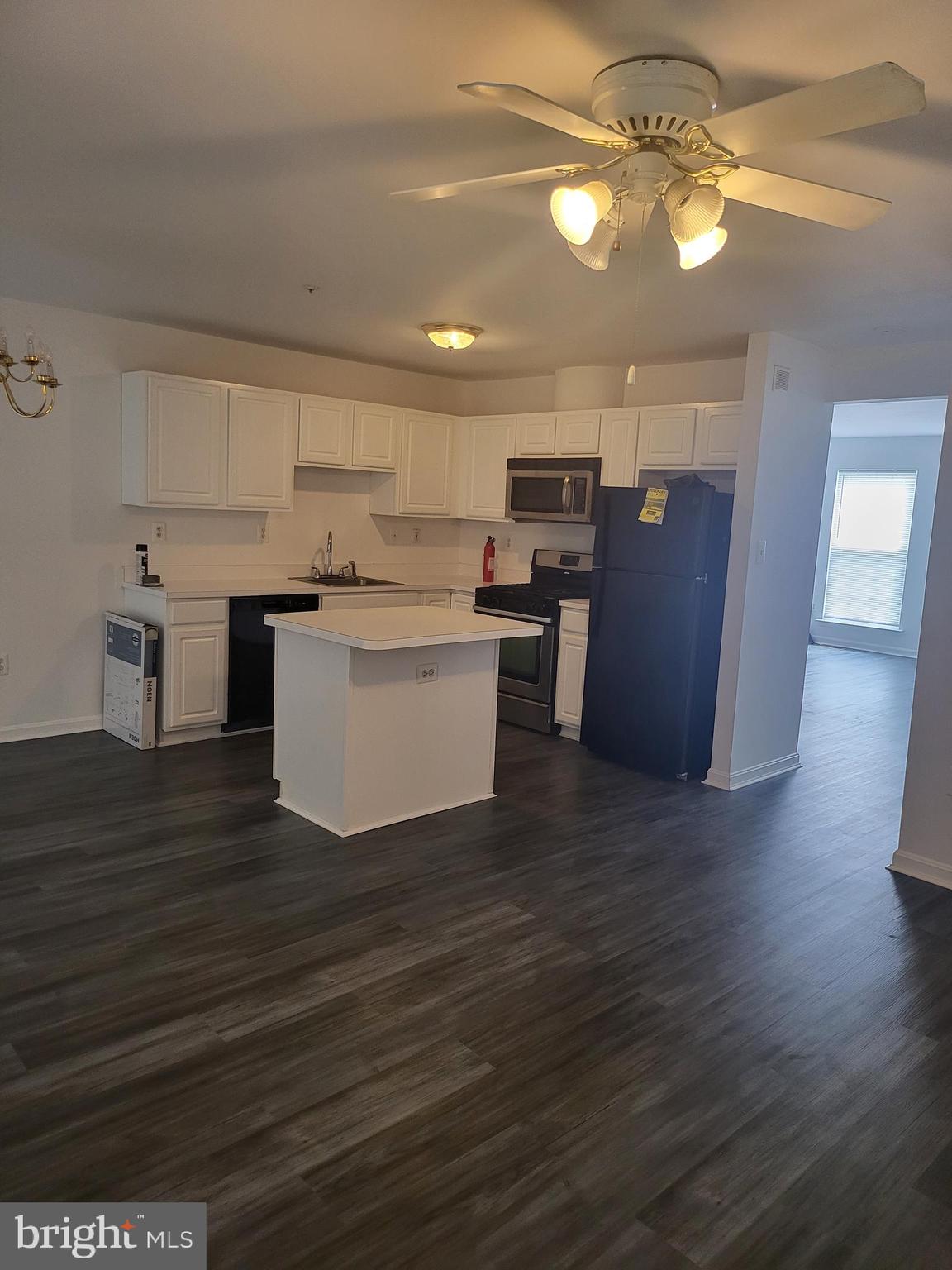 SOUTHWINDS SUB - Residential Lease