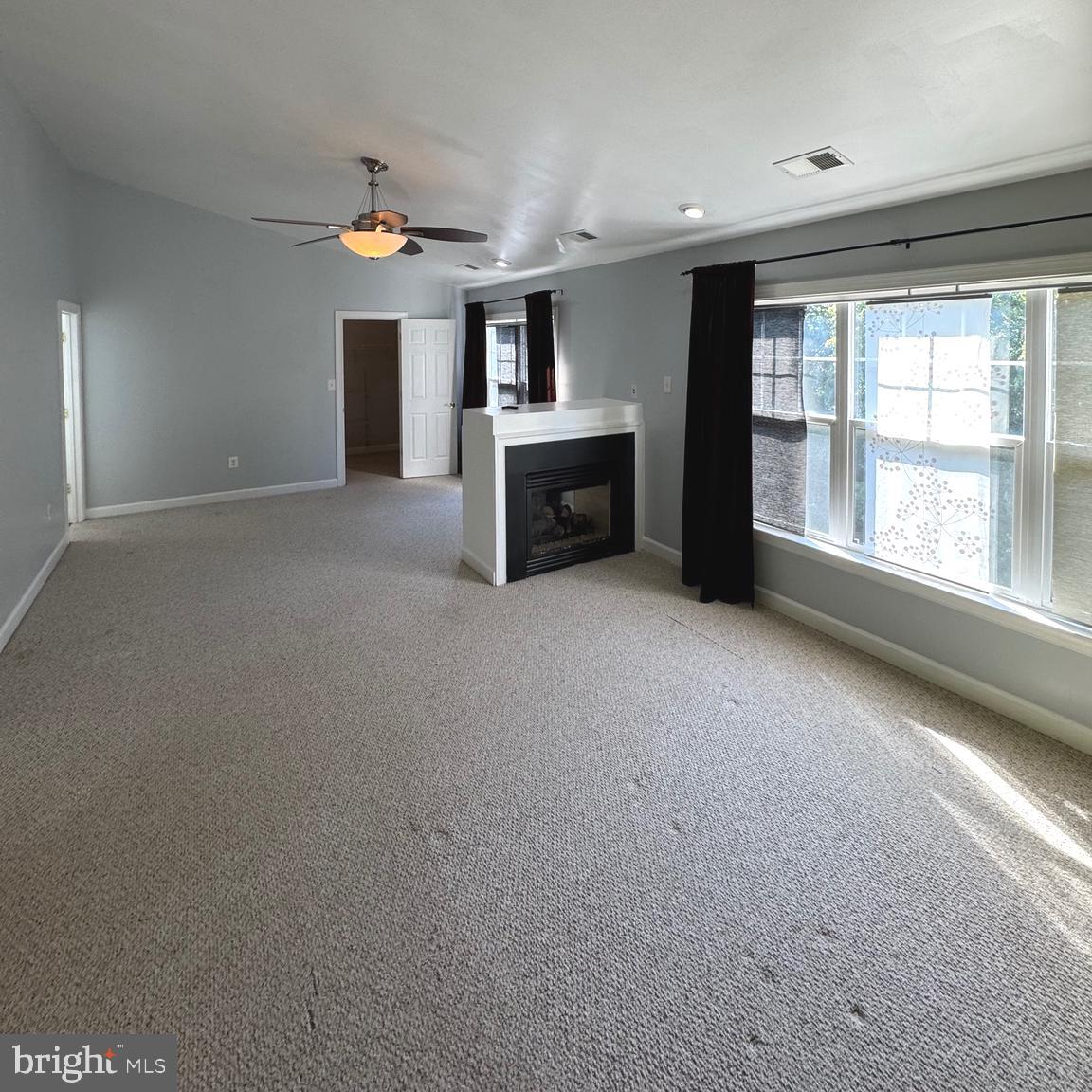 BLOOMS MILL - Residential Lease