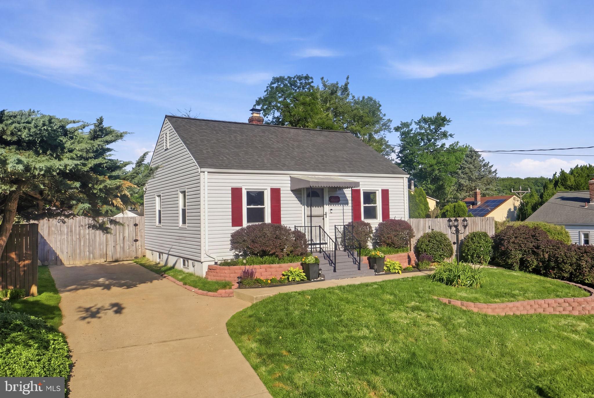 VEIRS MILL VILLAGE - Residential