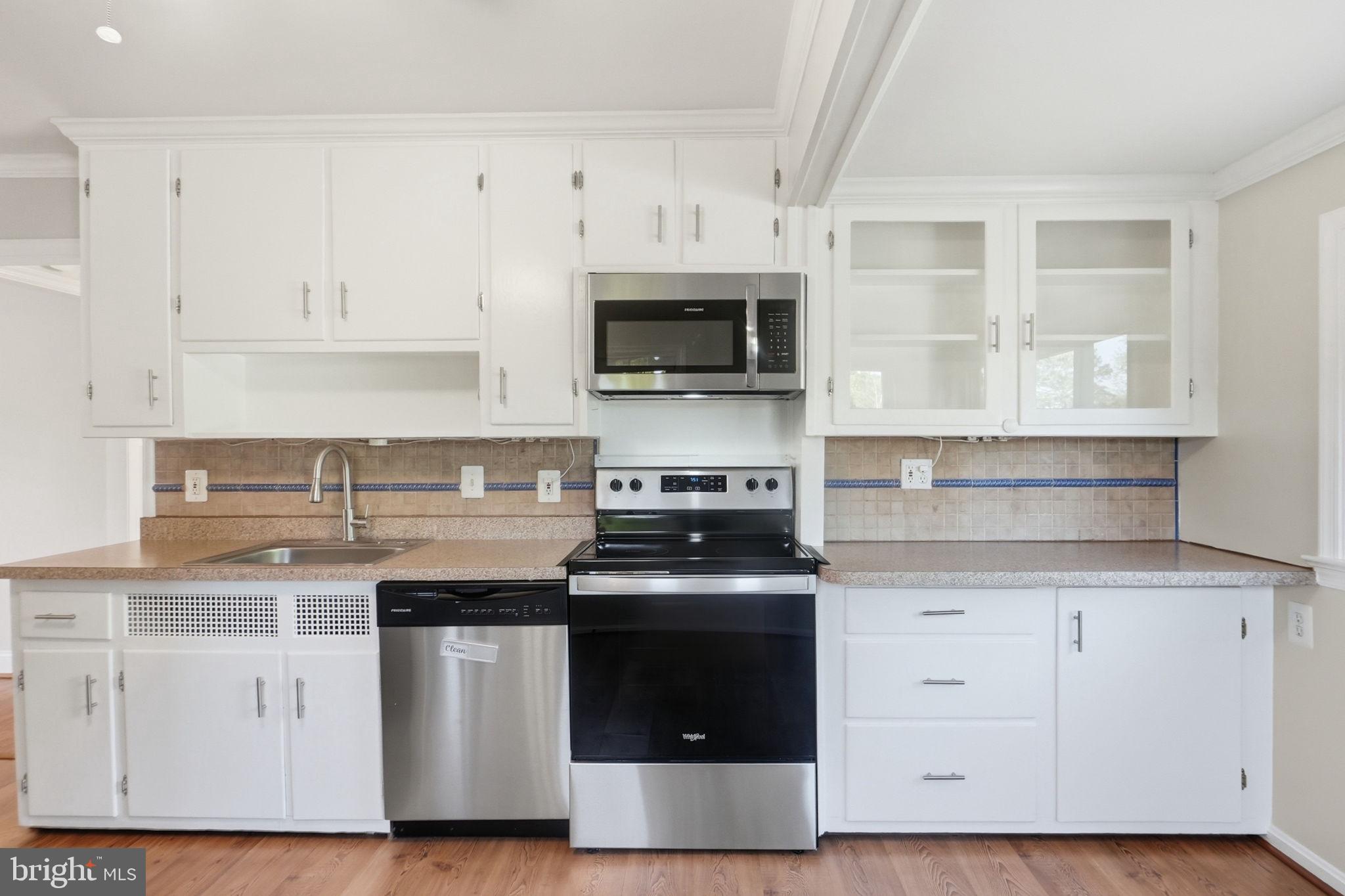 VEIRS MILL VILLAGE - Residential