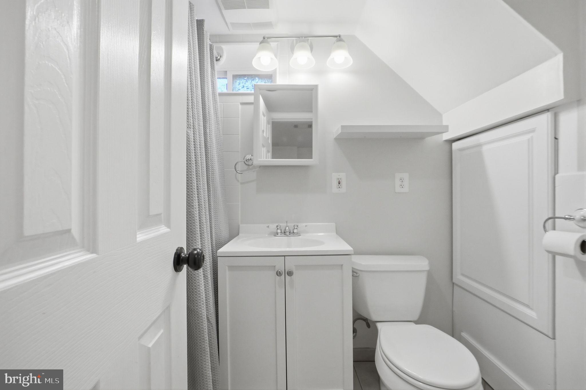 VEIRS MILL VILLAGE - Residential