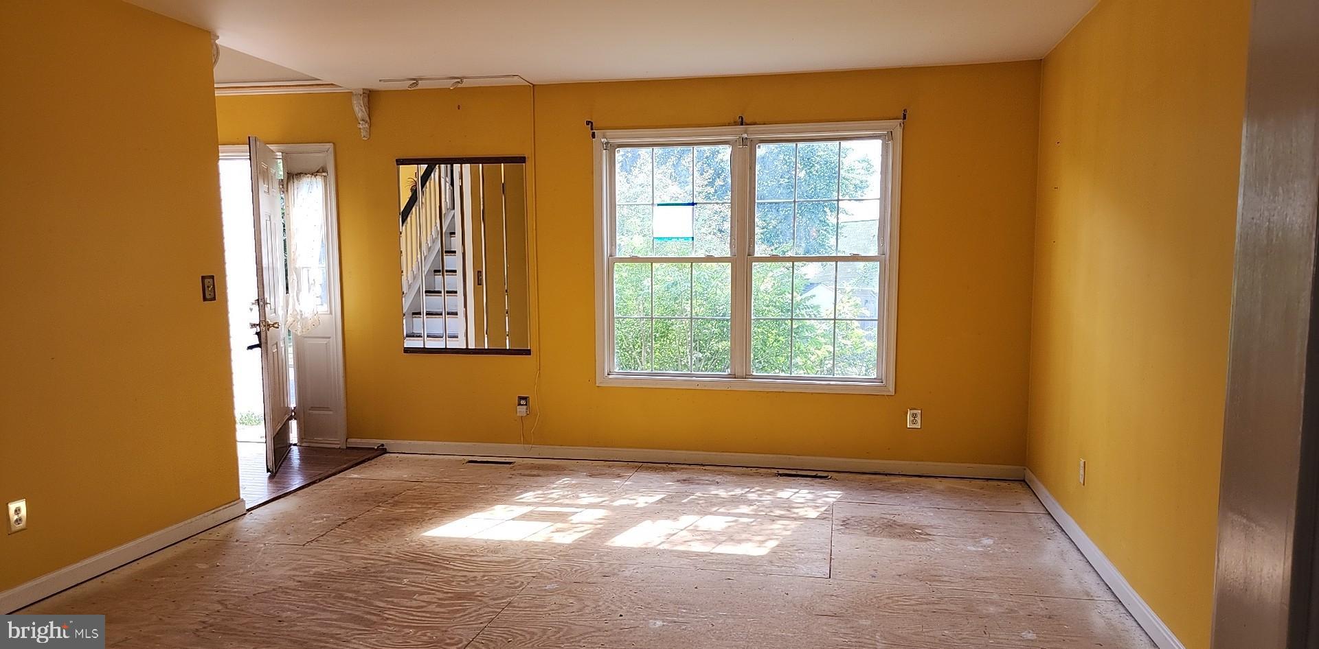 GREENBRIER - Residential